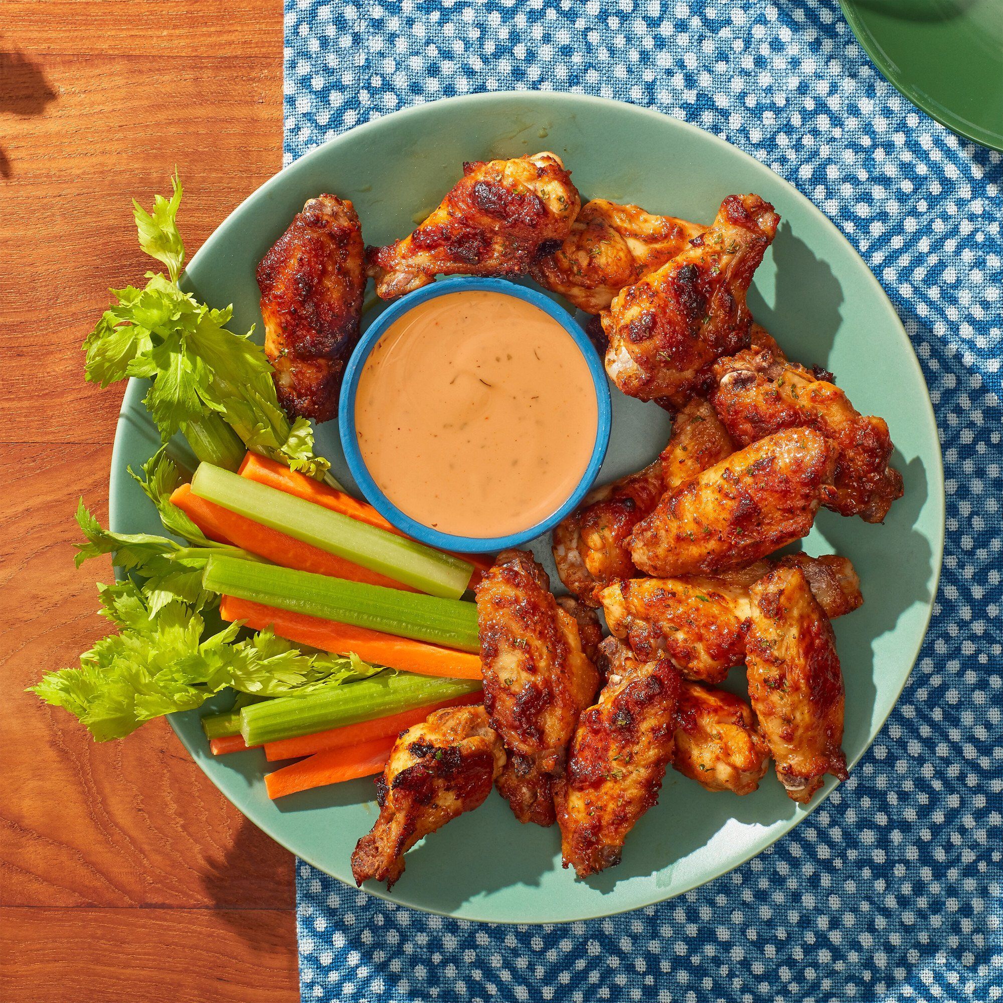 Hidden Valley Buffalo Ranch Topping & Dressing - 20 oz Packaging may vary thumbnail 2