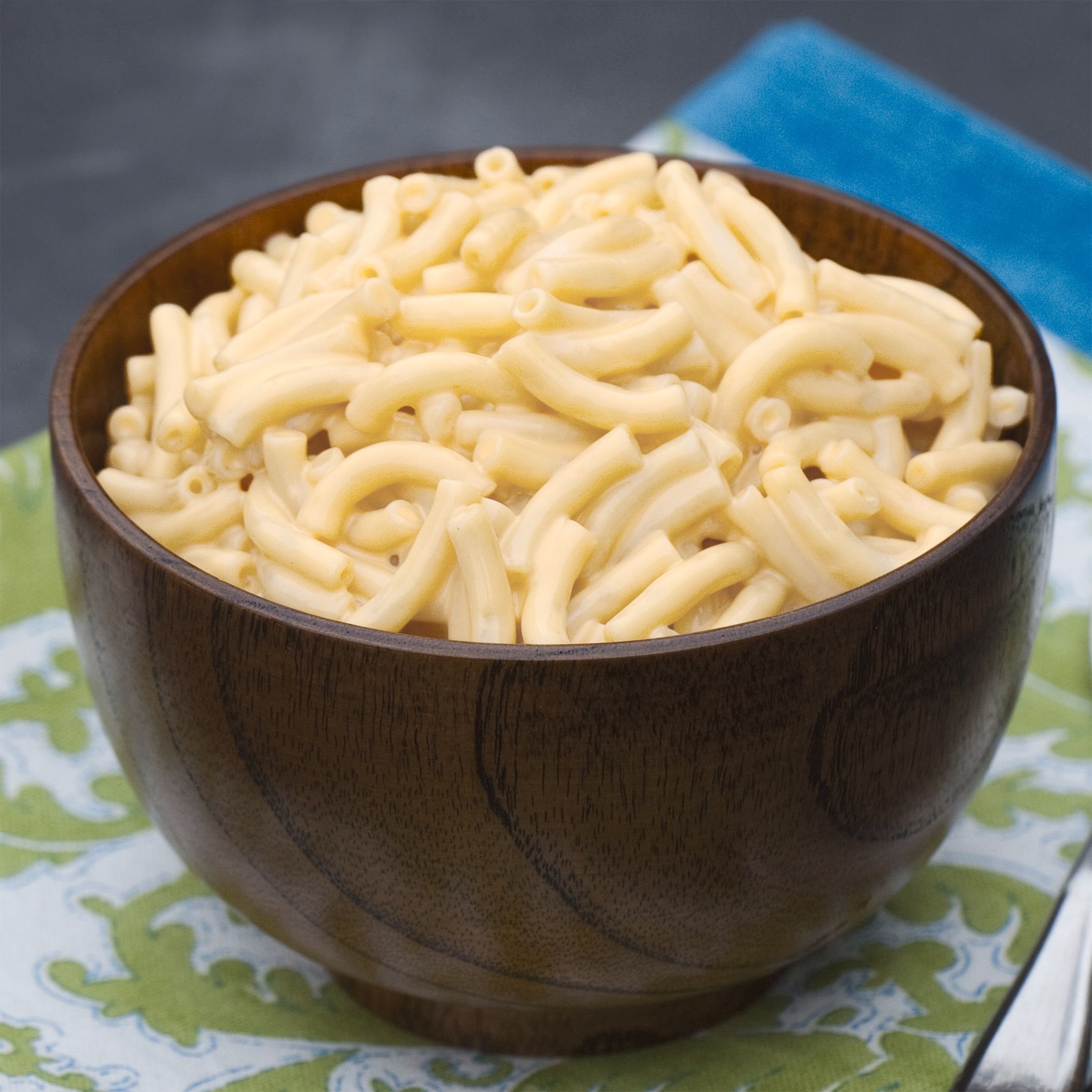 Annie's White Cheddar Microwave Mac and Cheese with Organic Pasta, 4 Cups, 8.04 oz thumbnail 2