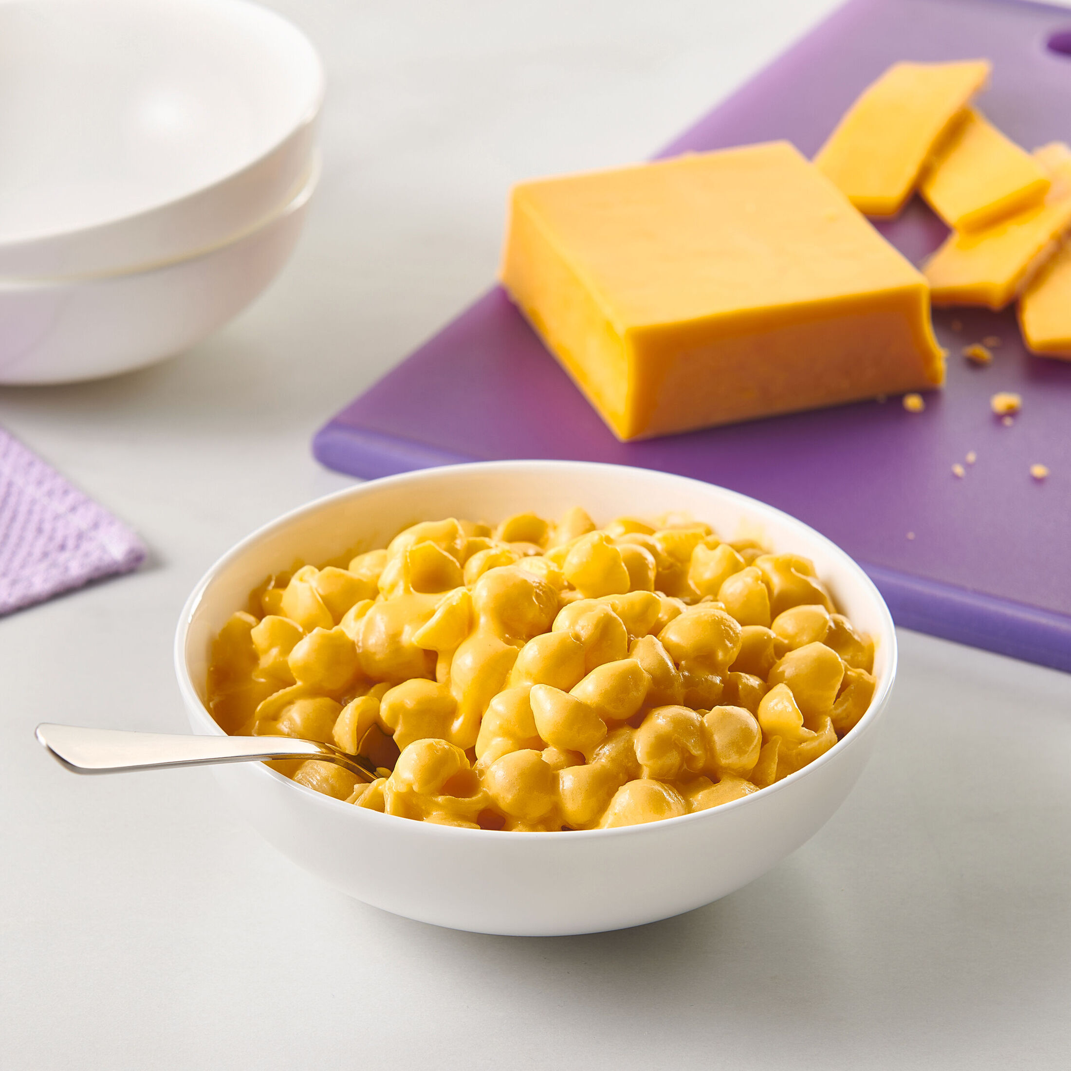 Annie's Super! Mac, Macaroni And Cheese, Shells and Real Aged Cheddar, 6 oz thumbnail 2