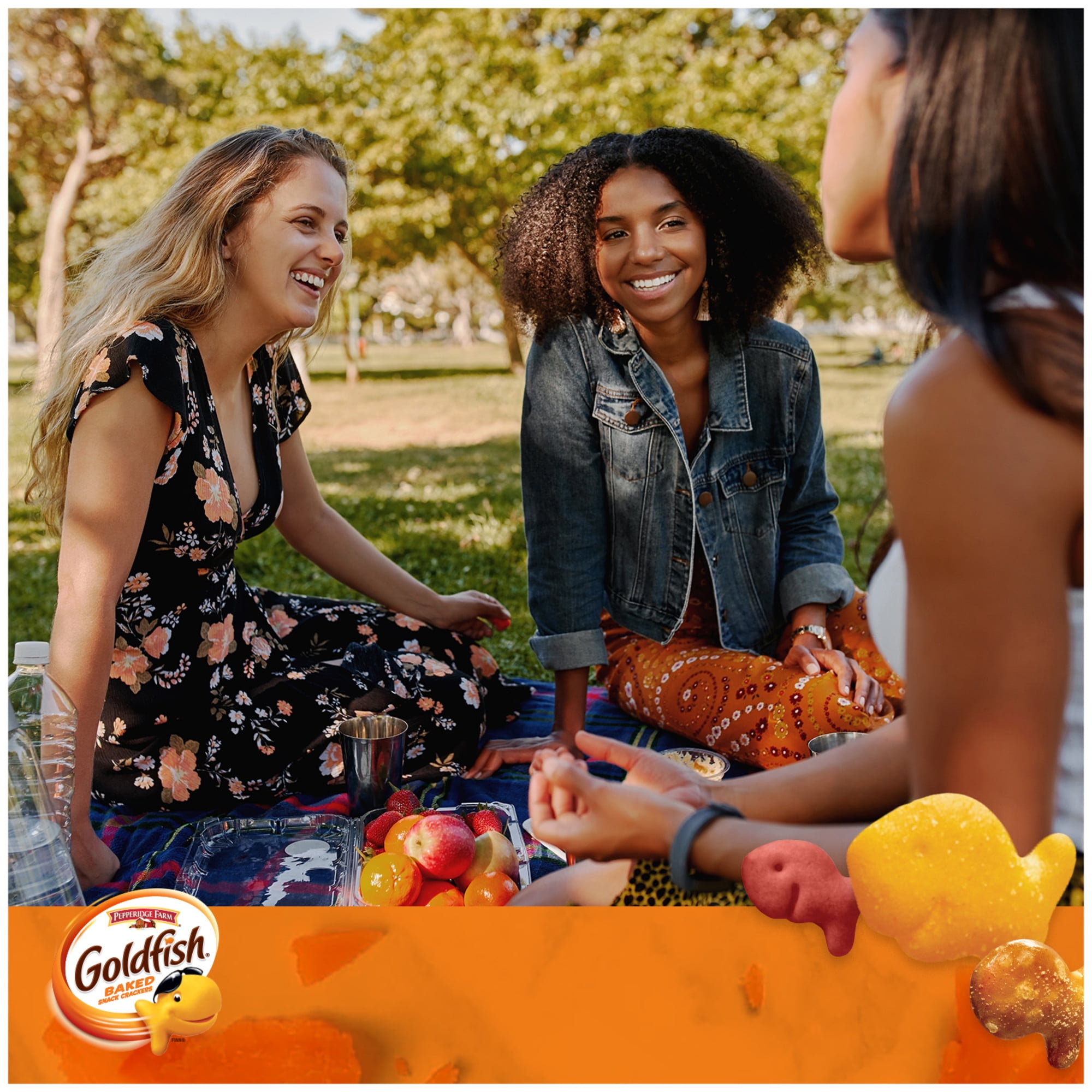 Goldfish Crackers Big Smiles with Cheddar, Colors, and Pretzel Crackers, Snack Pack, 30 CT Variety Pack Box thumbnail 4