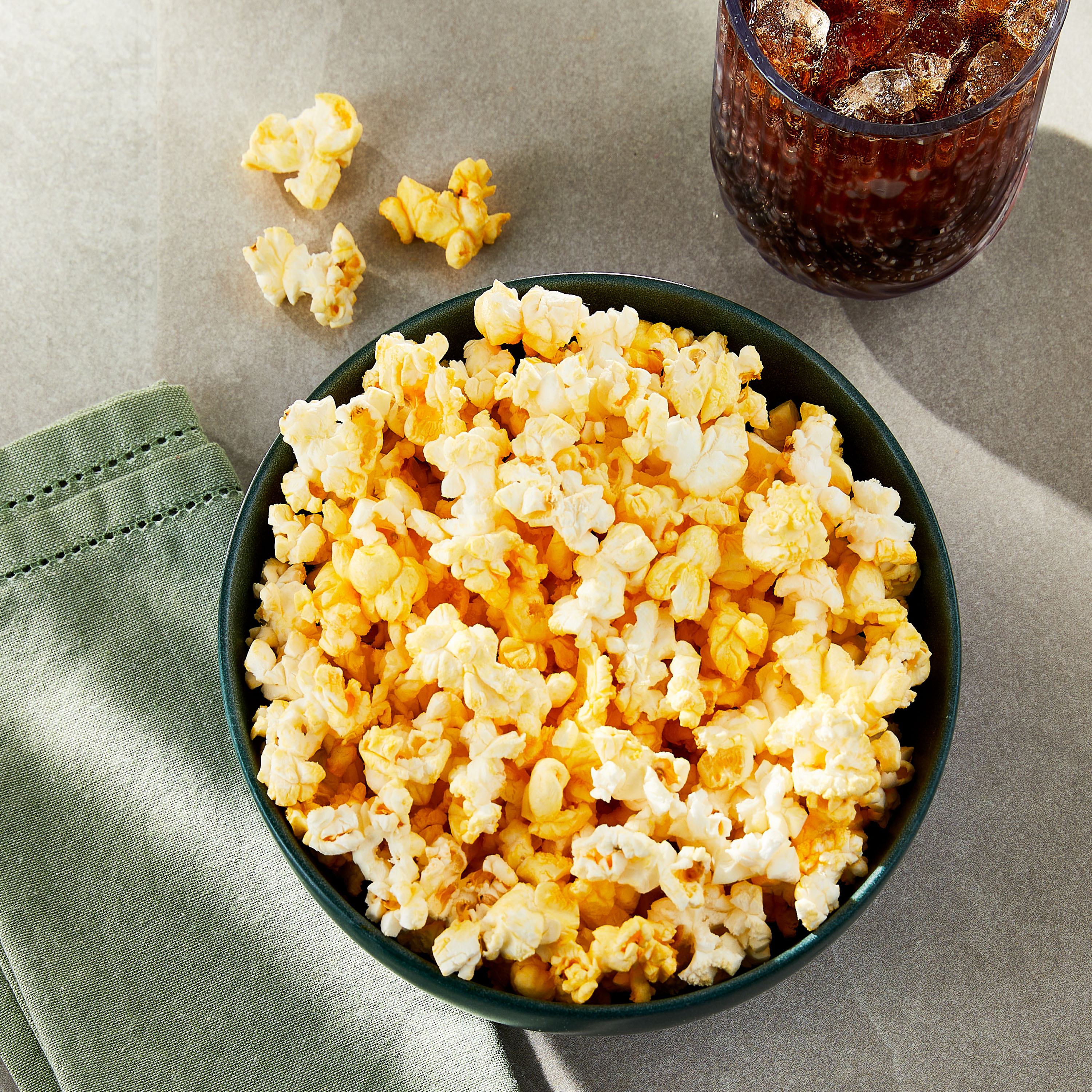 Great Value Butter Flavored Microwave Popcorn, 18 count, 2.4 oz Bags thumbnail 4