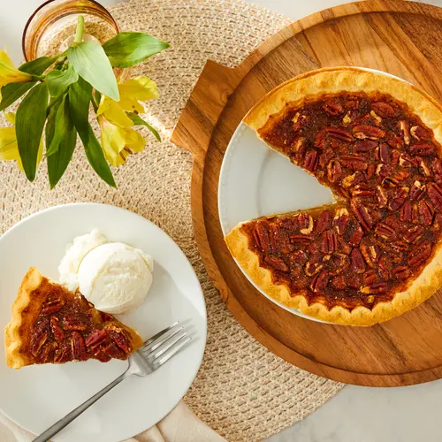 Marketside 8-inch Pecan Pie, Baked, 23 oz Box thumbnail 2