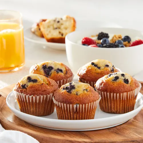 Freshness Guaranteed Blueberry Muffins, 13.5 oz Clamshell, 6 Count thumbnail 3