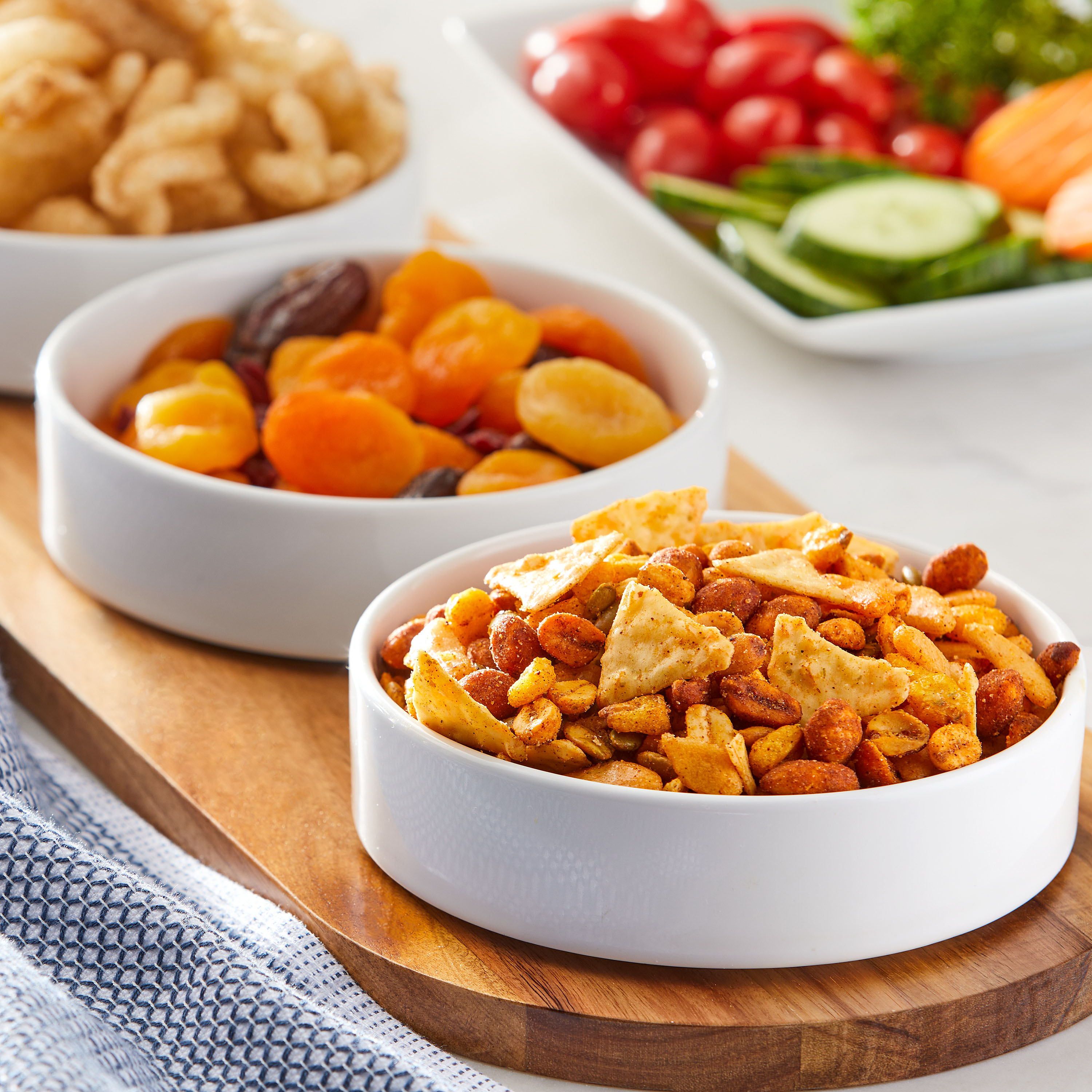 Great Value Chipotle Lime Flavored Trail Mix, 19 oz thumbnail 2