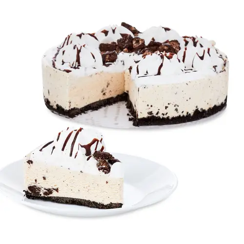 Marketside Cookies and Cream Ice Cream Cake, Vanilla Ice Cream with Cookie Pieces, Serves 10, 30oz thumbnail 3