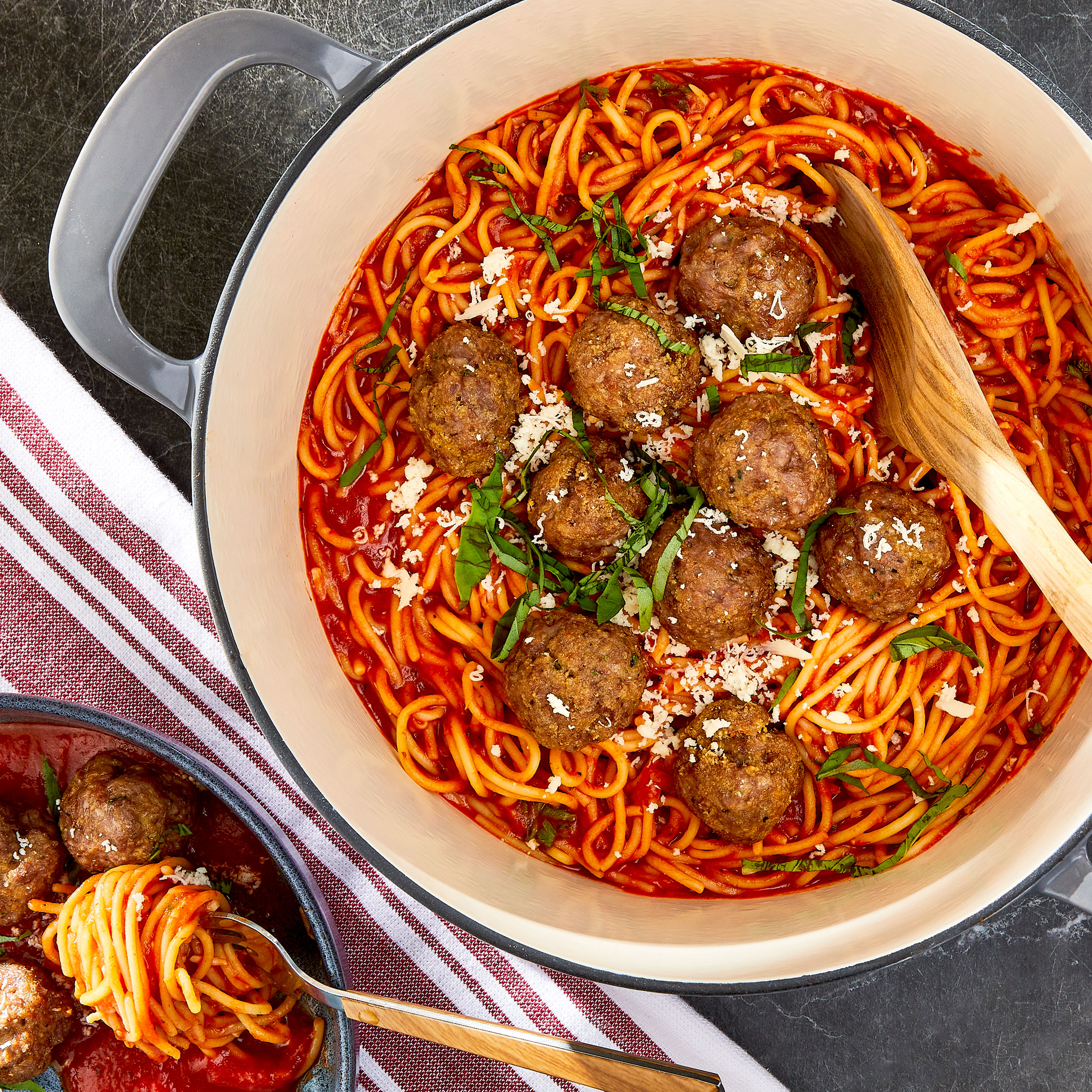 Great Value Traditional Pasta Sauce, 45 oz Jar thumbnail 2