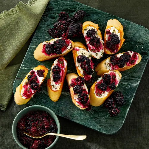 Marketside Honey Goat Cheese Log, 4 oz thumbnail 2