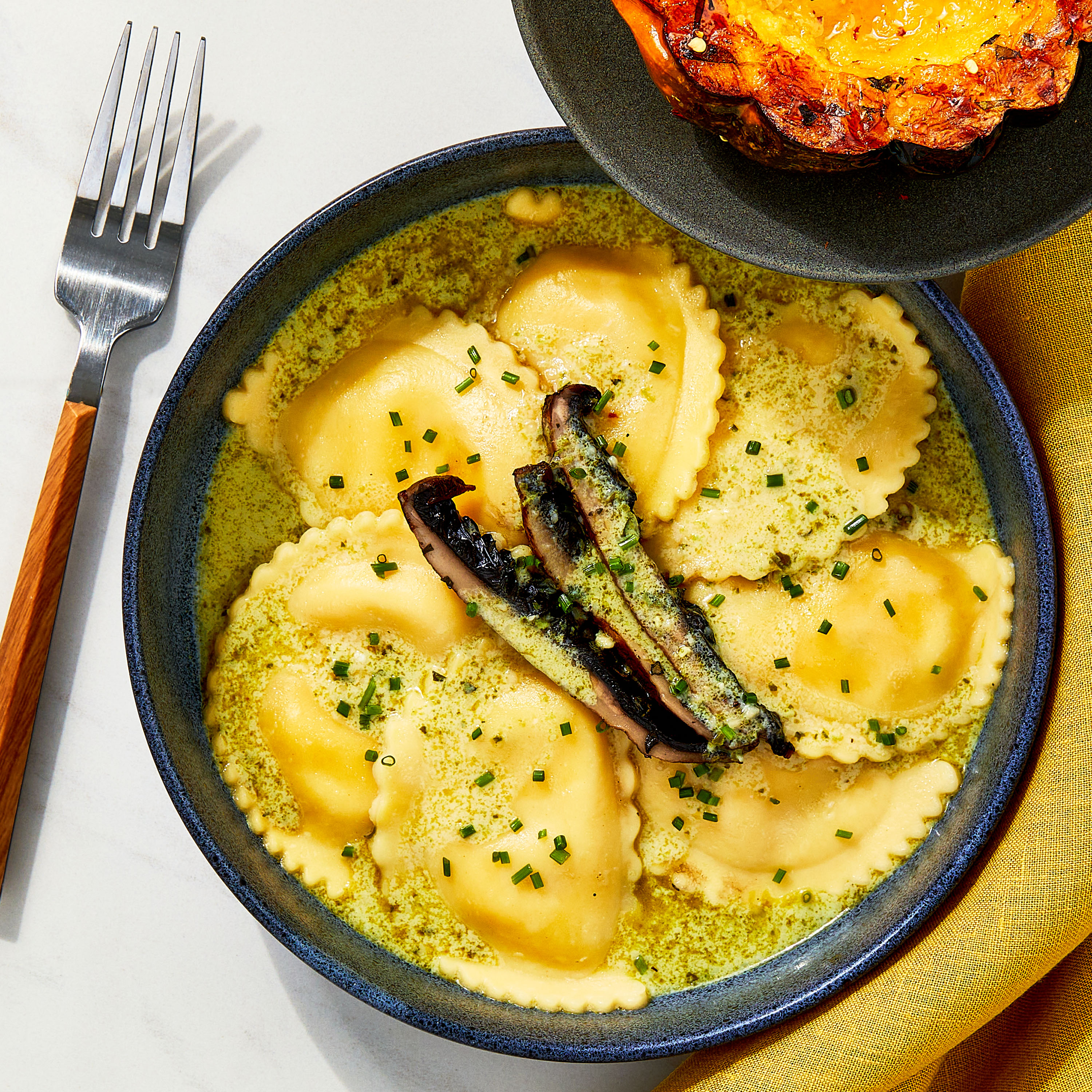 Marketside Truffle Flavored Three-Cheese Ravioli, Fresh Artisanal Pasta, 9 oz thumbnail 2