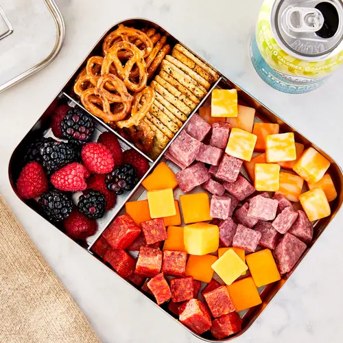 Prima Della Assorted Cubed Meat & Cheese, 12 oz, Plastic Tray (Cubed, Refrigerated) thumbnail 3