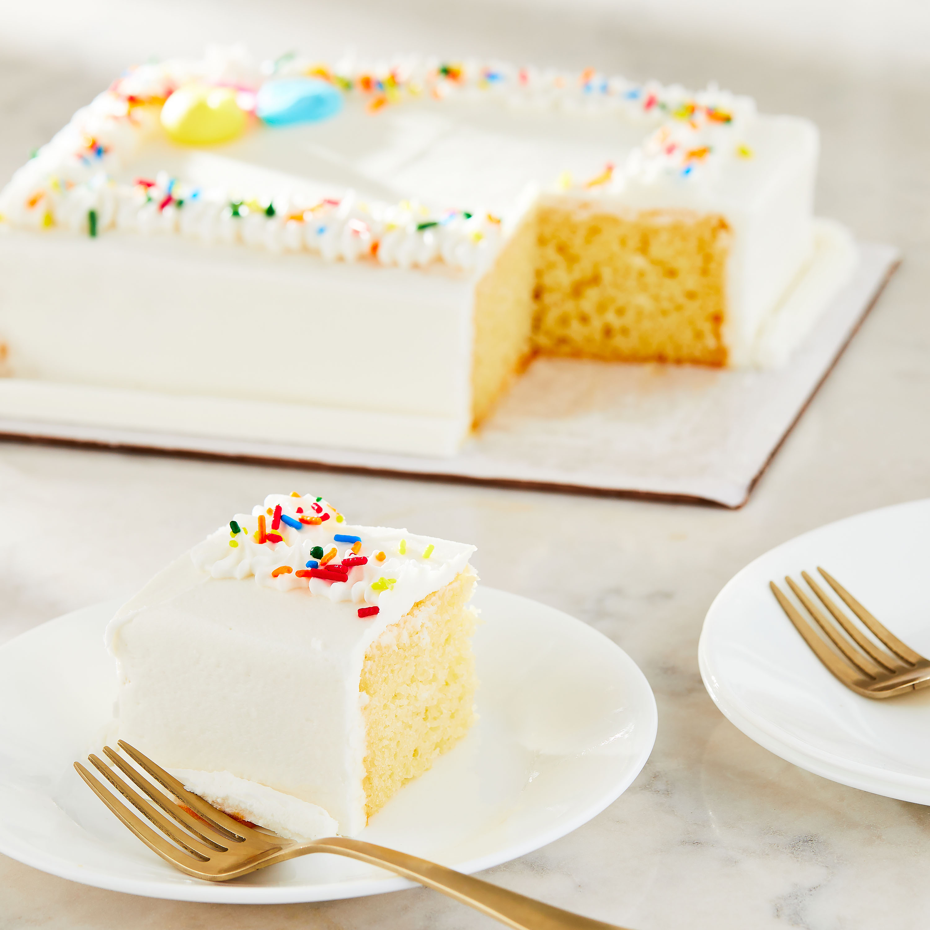 Freshness Guaranteed Celebration Vanilla Cake, Vanilla Icing, 26.8 oz, Refrigerated thumbnail 2