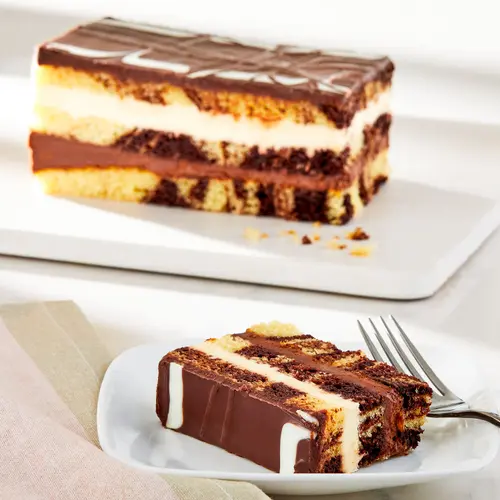 Marketside Tuxedo Bar Cake, 27 oz thumbnail 3