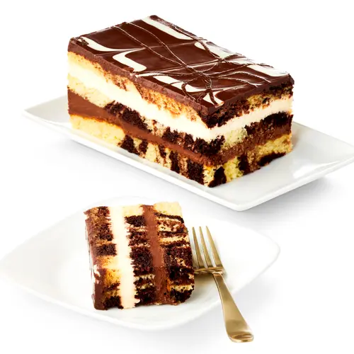 Marketside Tuxedo Bar Cake, 27 oz thumbnail 4