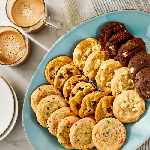 Marketside Cookie Platter, 32 oz, 32 Count, Baked thumbnail 2