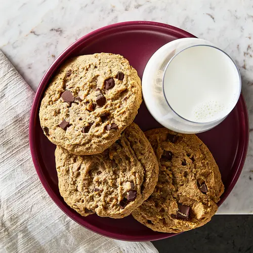 Marketside Oatmeal Chocolate Chunk Cookies, 13.5 oz, 6 Count, Baked thumbnail 3