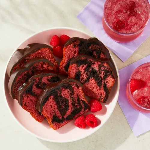 Marketside Iced Chocolate Raspberry Sliced Loaf Cake, 14.1 oz, 8 Count thumbnail 2