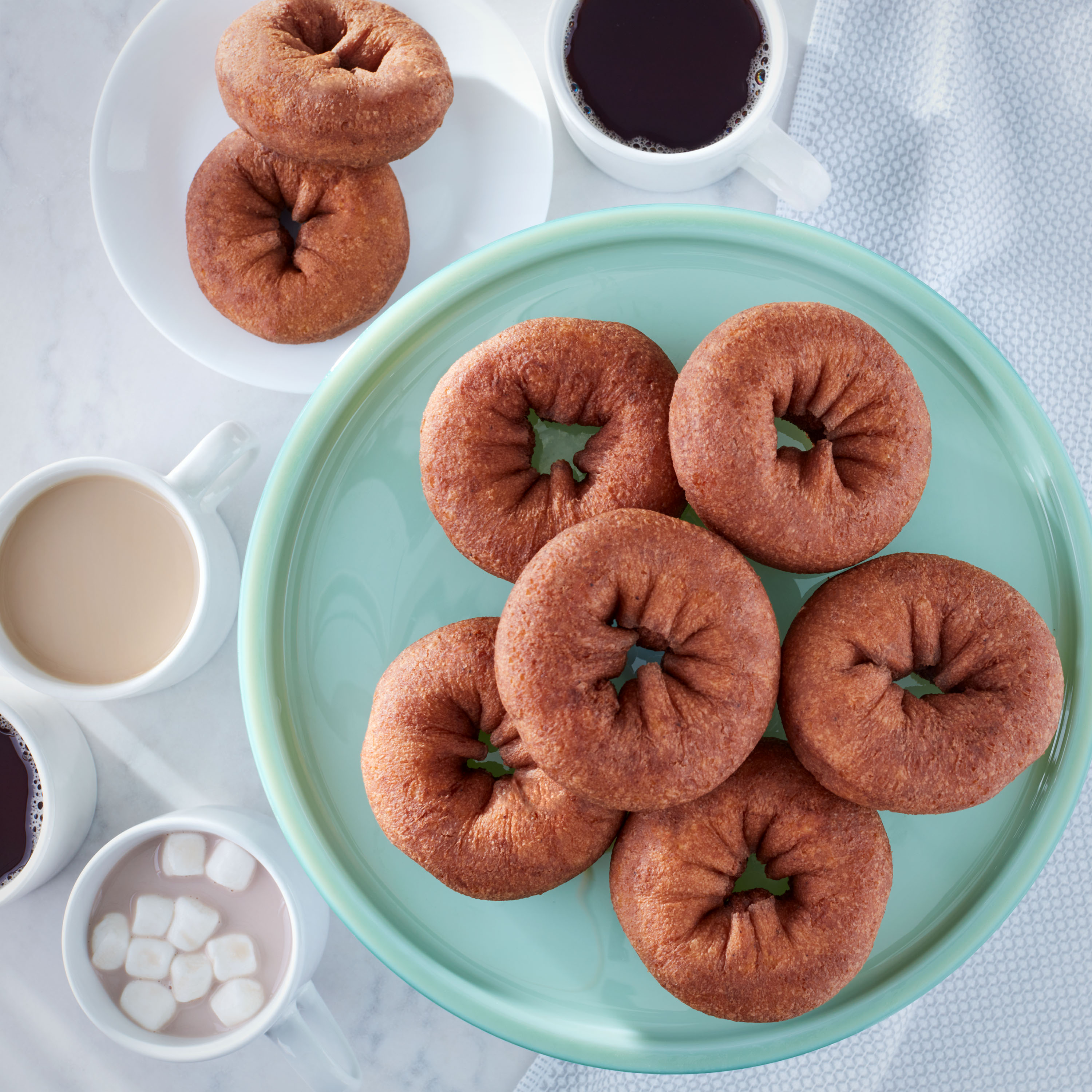 Freshness Guaranteed Plain Cake Donuts, 16 oz, 8 Count thumbnail 2