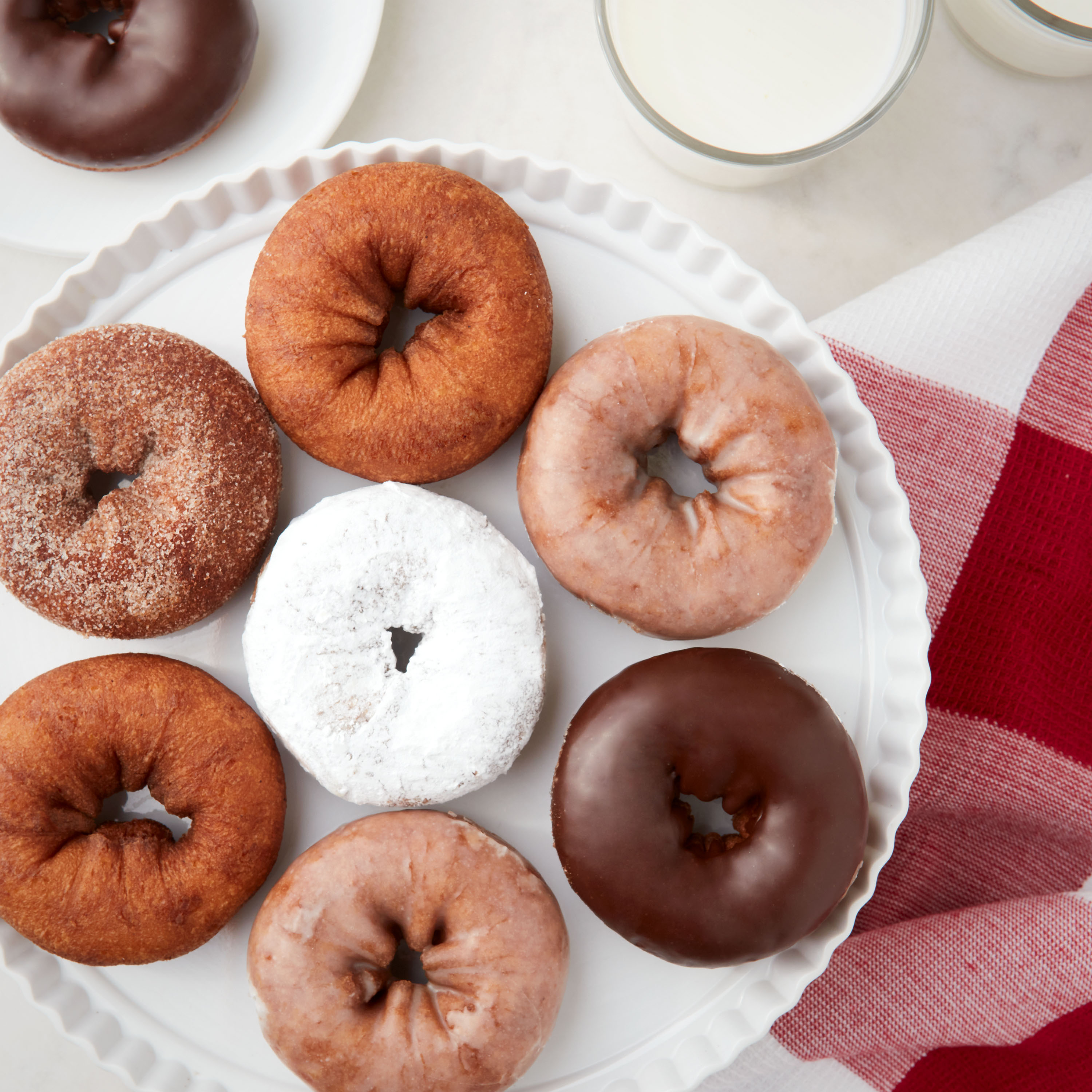 Freshness Guaranteed Assorted Baked Regular Cake Donuts, 8 Count, 18 oz thumbnail 2