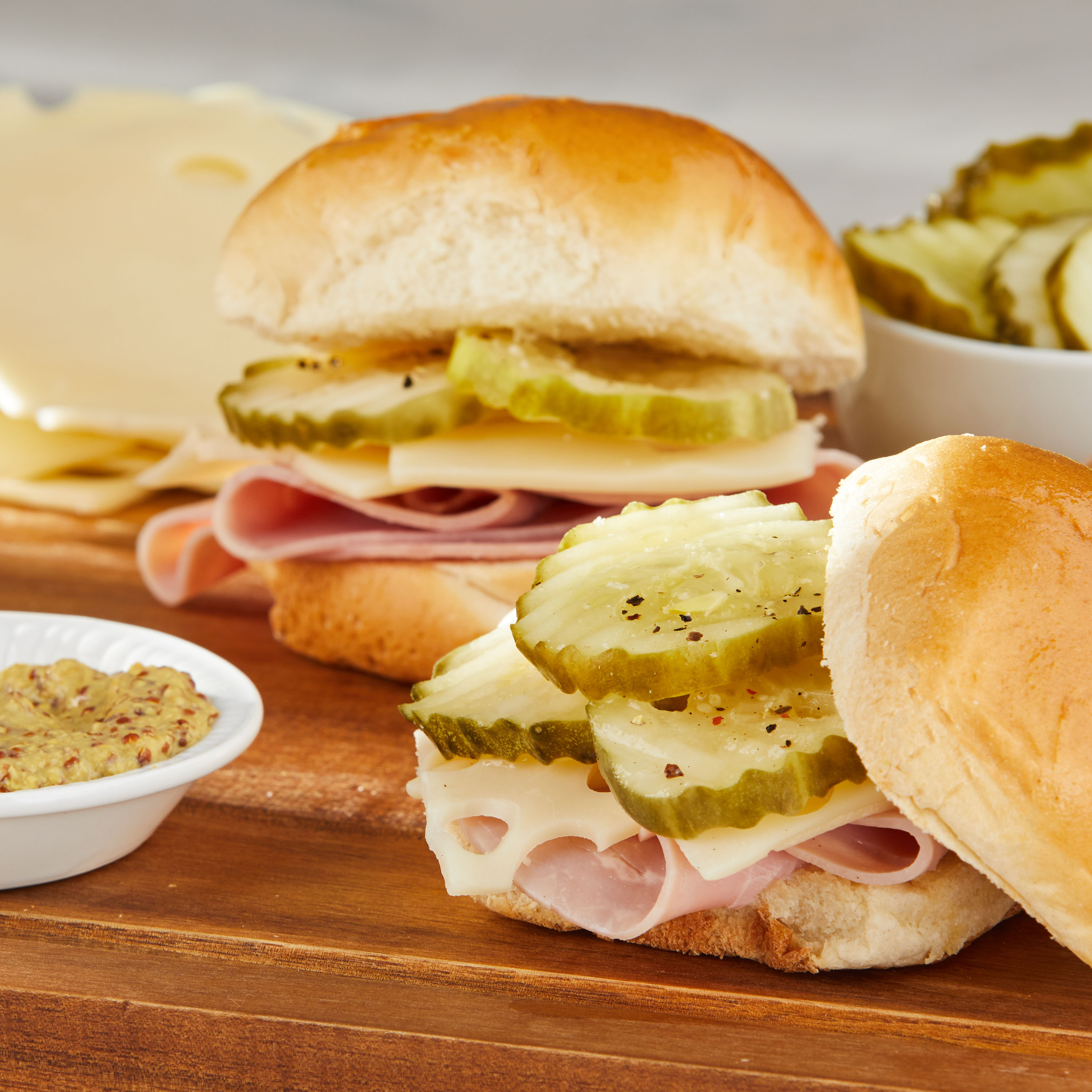 Prima Della Swiss Cheese, Sliced (Fresh, Plastic Bag) thumbnail 4