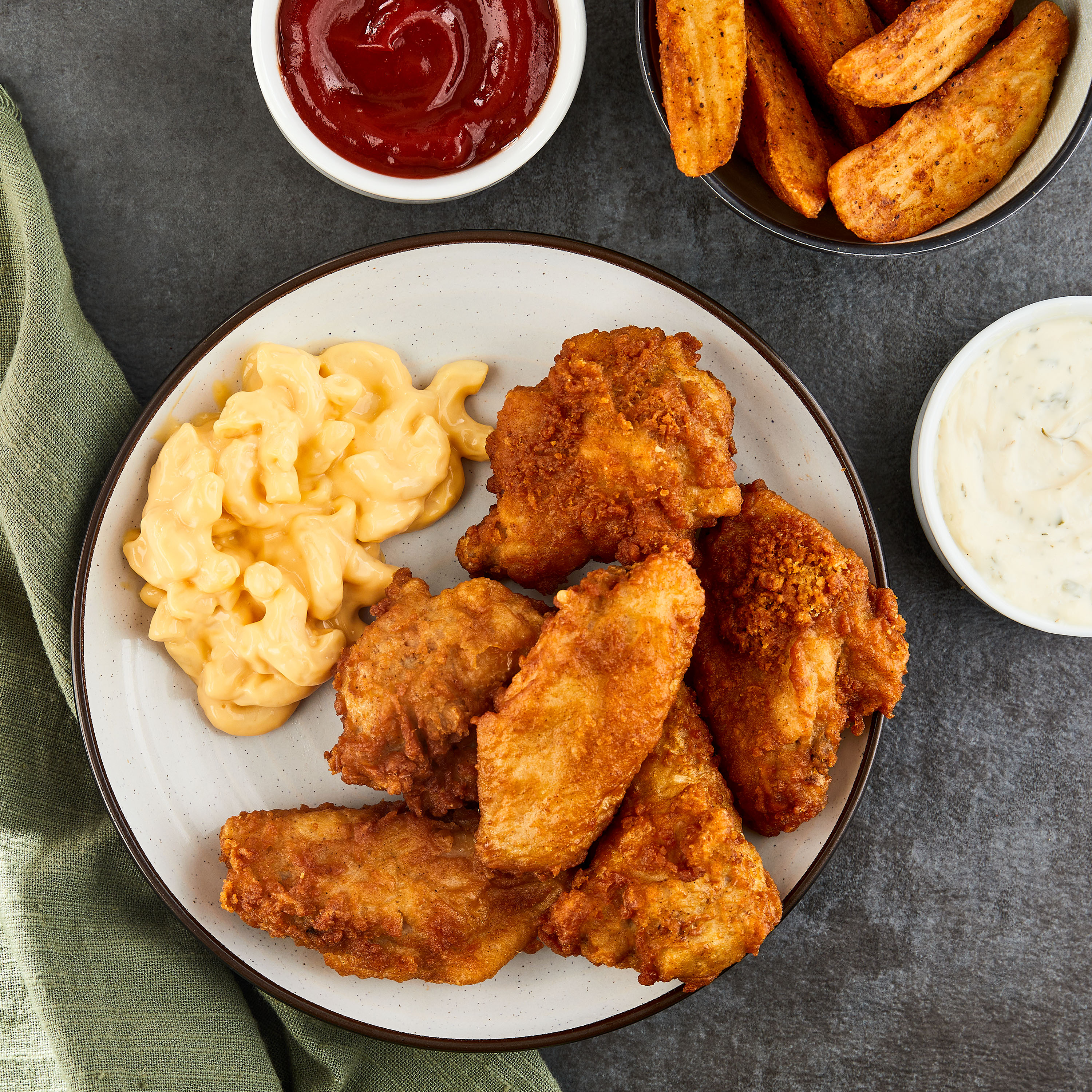 Freshness Guaranteed Fresh, Hot & Ready-to-Eat Breaded Bone-in Jumbo Chicken Wings, 6 Count thumbnail 4