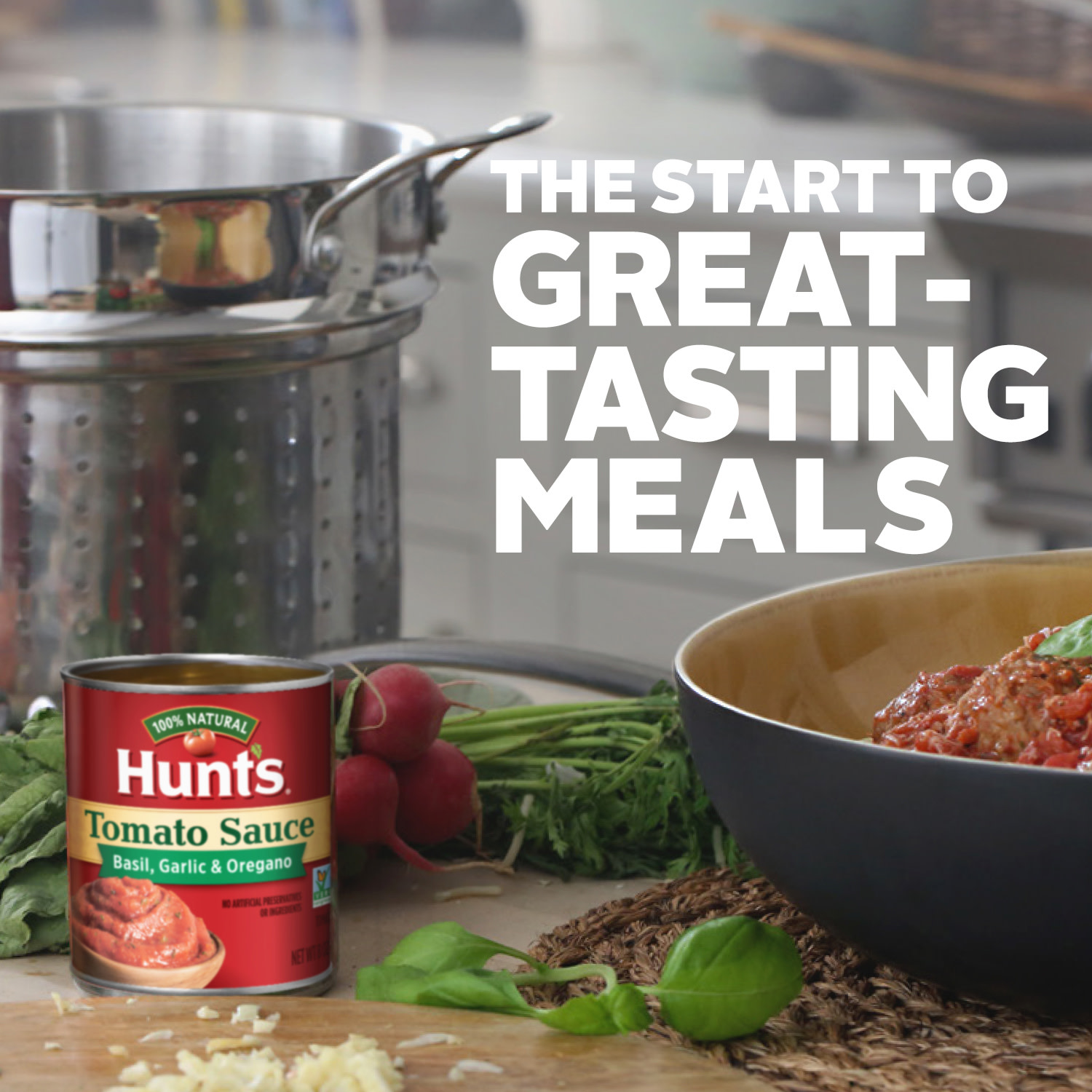 Hunt's Tomato Sauce with Basil, Garlic and Oregano, 8 oz Can thumbnail 2