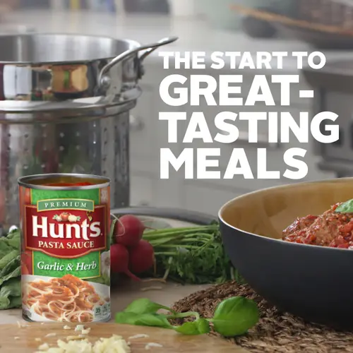 Hunt's Garlic and Herb Pasta Sauce, 24 oz Can thumbnail 2