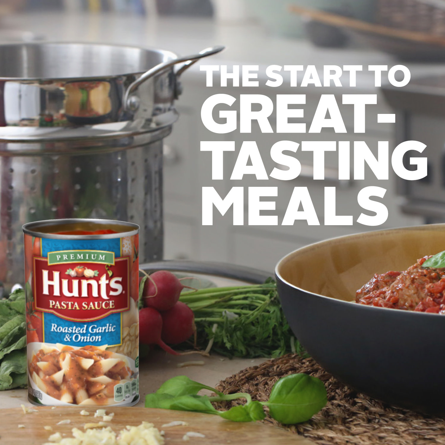 Hunt's Roasted Garlic and Onion Pasta Sauce, 24 oz Can thumbnail 2