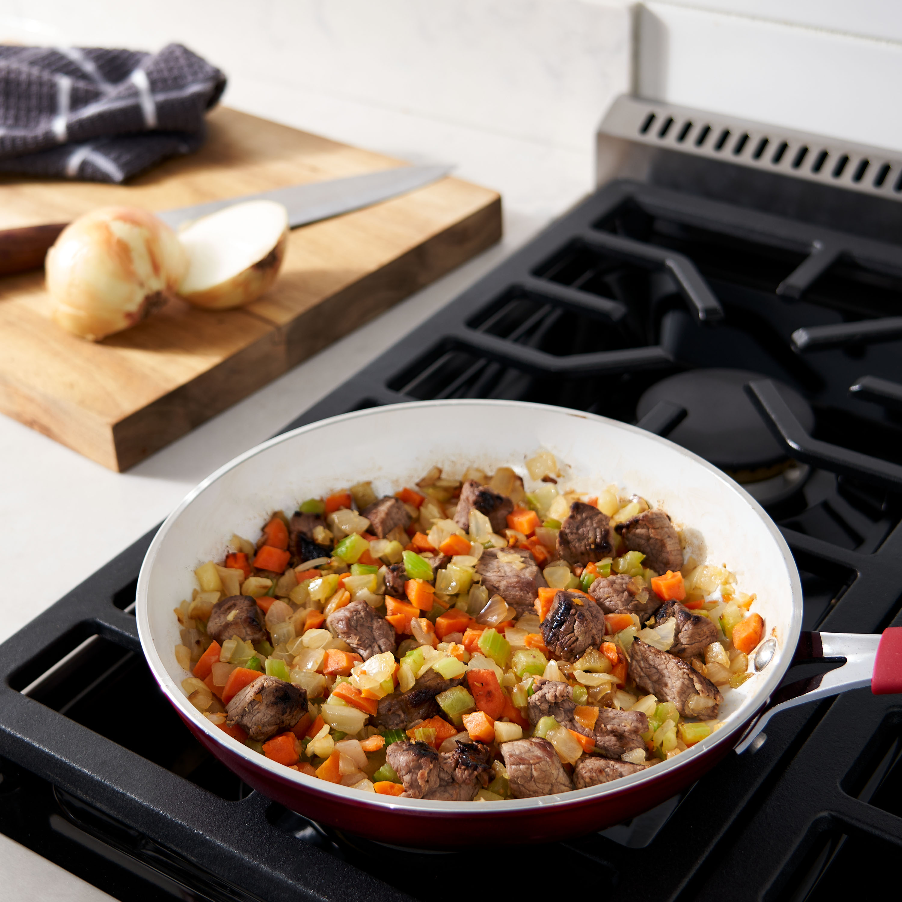 Freshness Guaranteed Diced Fresh Mirepoix Blend, 10 oz thumbnail 2