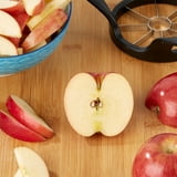 Fresh Fuji Apples, 3 lb Bag thumbnail 2