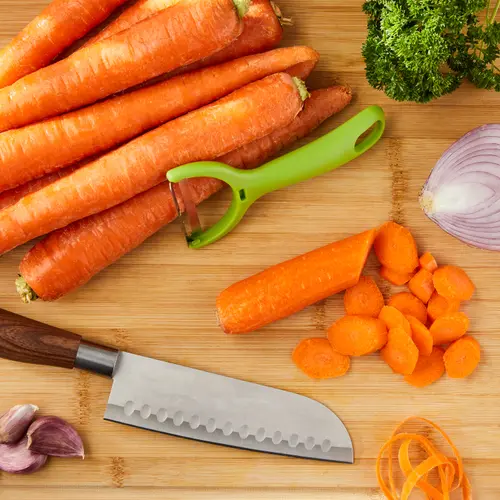 Fresh Whole Carrots, 5 lb Bag thumbnail 3