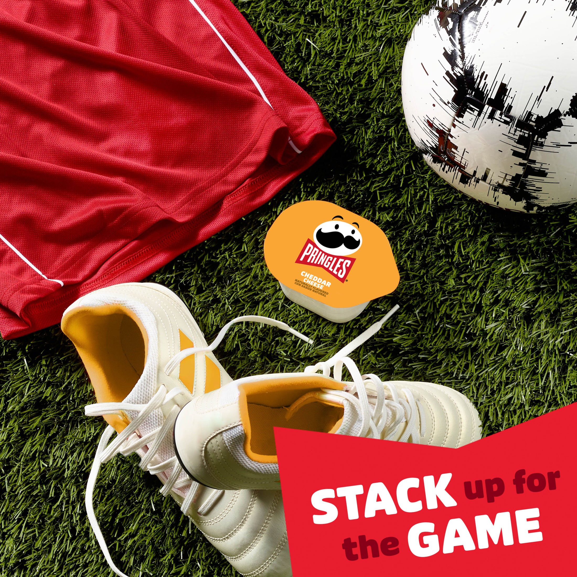 Pringles Cheddar Cheese Potato Crisps Chips, Lunch Snacks, 12 Count thumbnail 4