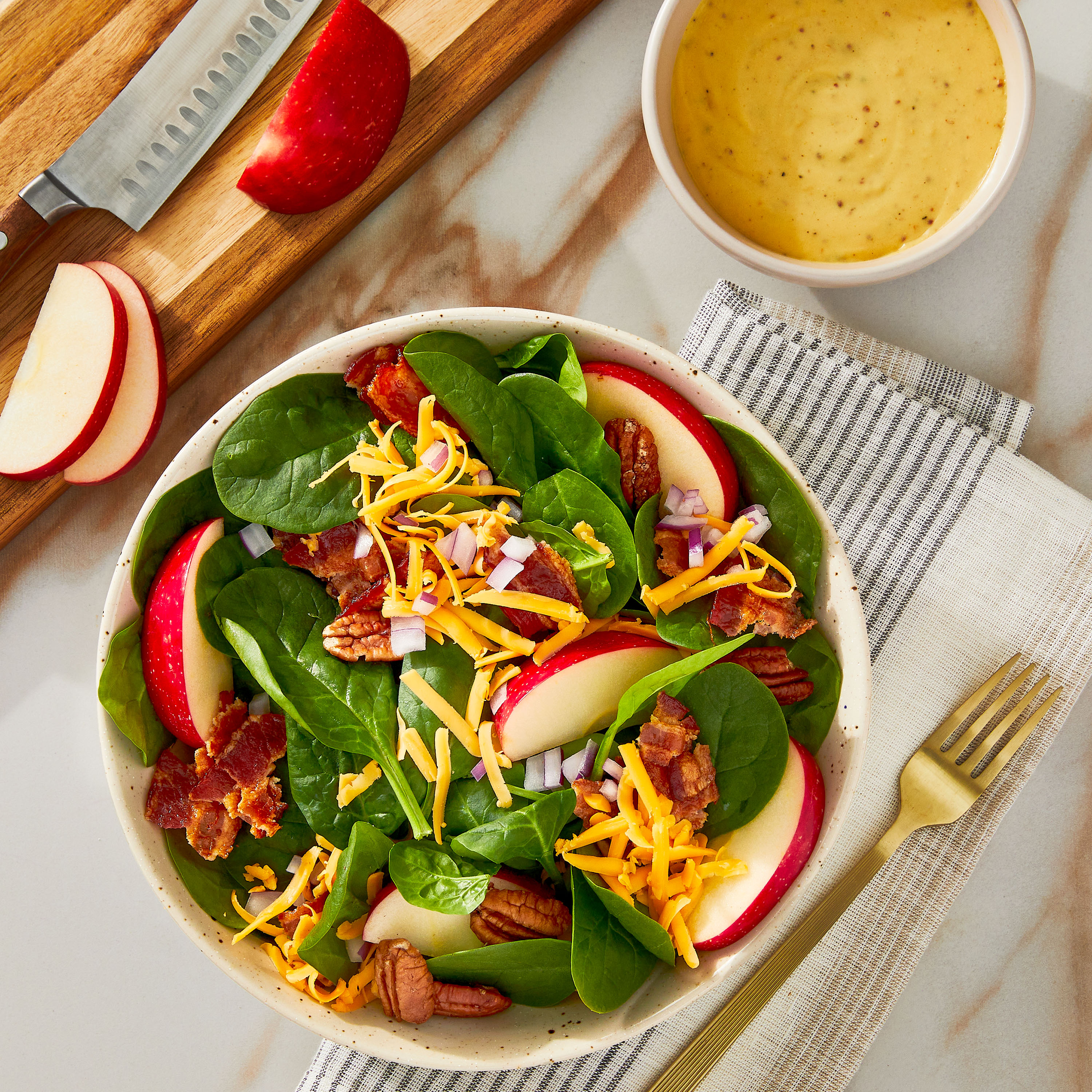 Marketside Organic Baby Spinach Salad, 5 oz Clam Shell, Fresh thumbnail 3