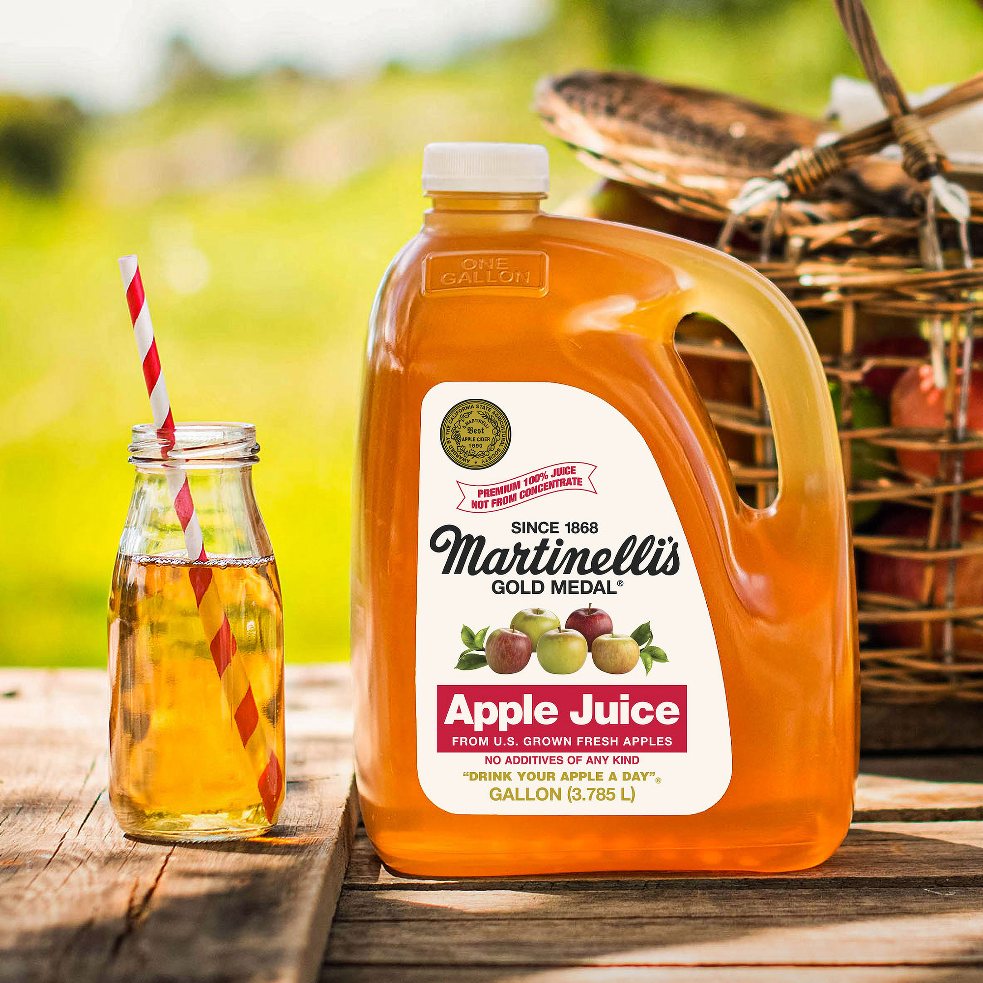 Martinelli's Gold Medal Apple Juice, 100% Pure Apple Juice, 128 fl oz, 1 Gallon, Shelf-Stable thumbnail 4