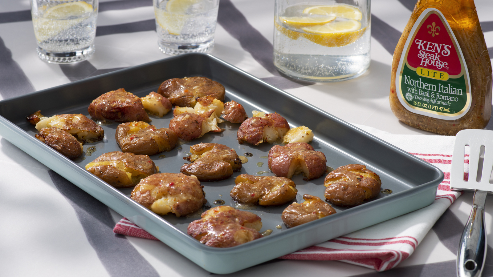 Ken's Steak House Lite Northern Italian with Basil & Romano Salad Dressing & Marinade 16 fl oz thumbnail 4