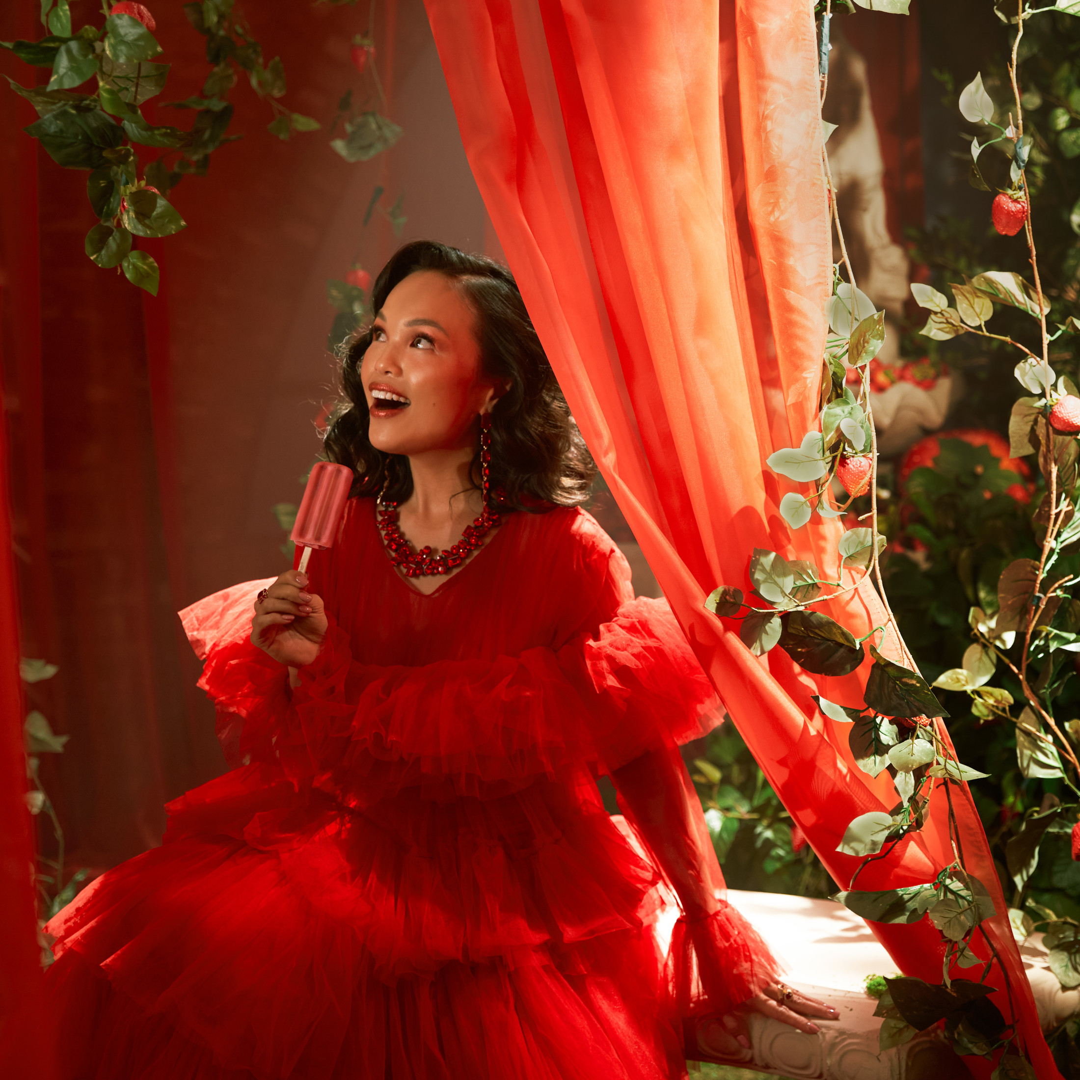 Outshine Strawberry Frozen Fruit Bars, Non-GMO, 6 Count thumbnail 2