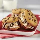 CHIPS AHOY! Chewy Chocolate Chip Cookies, Family Size, 19.5 oz thumbnail 4