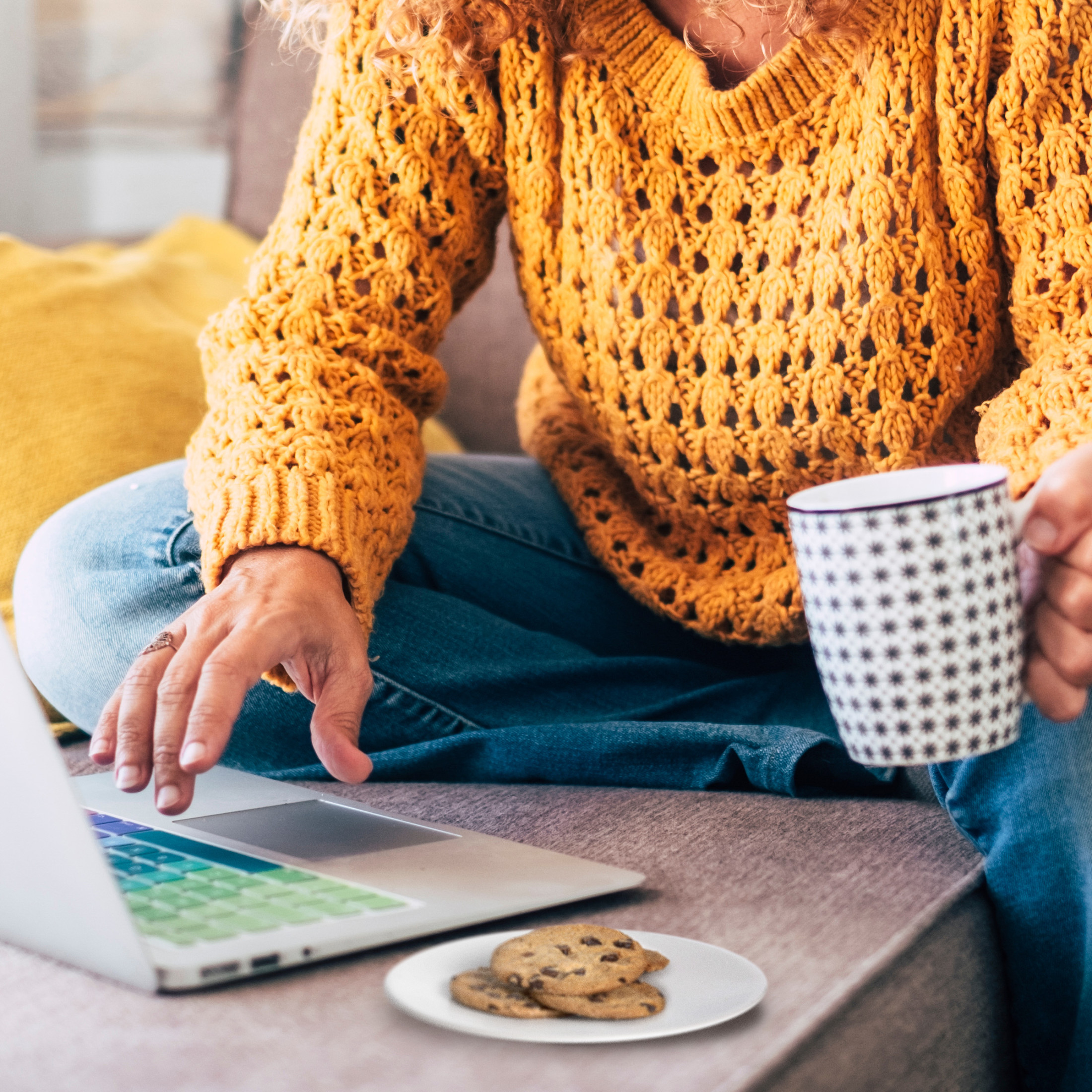 CHIPS AHOY! Thins Original Chocolate Chip Cookies, 7 oz thumbnail 4