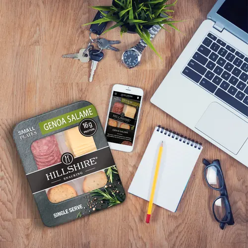 Hillshire Snacking Genoa Salami, White Cheddar Cheese, Toasted Rounds Meat Snack Kit, 2.76 oz thumbnail 4