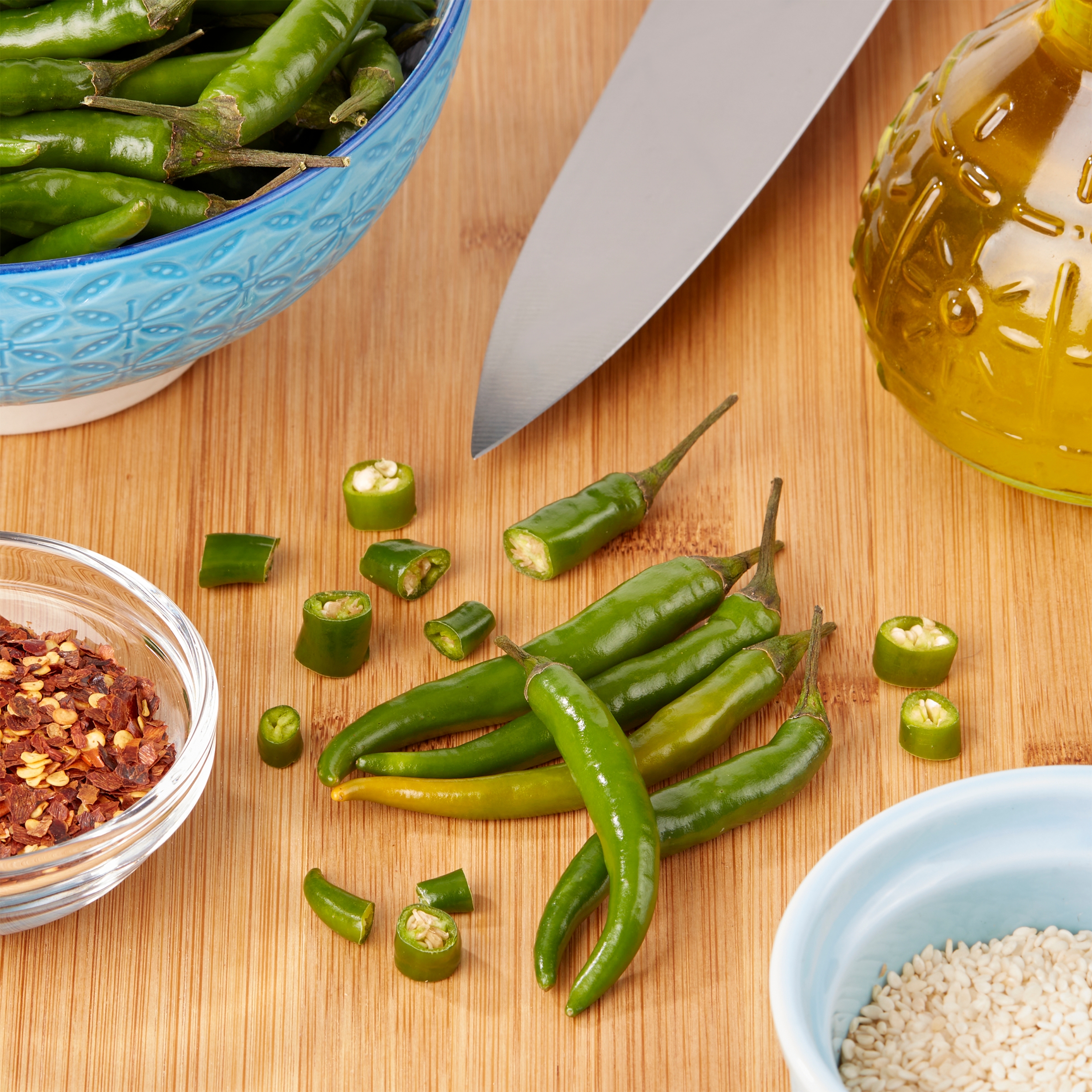 Fresh Thai Chile Peppers, 4 Ounce Bag thumbnail 2