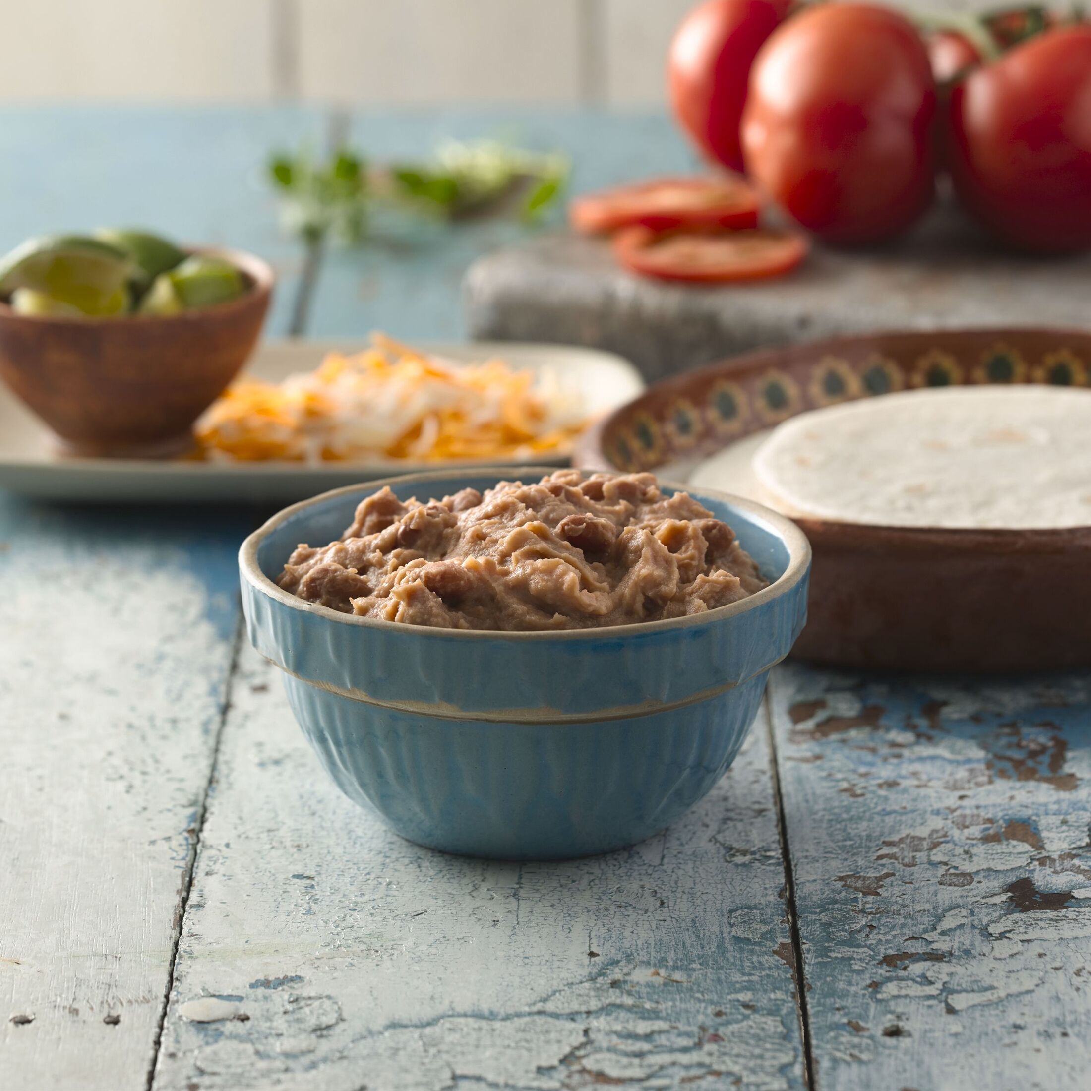 Old El Paso Traditional Canned Refried Beans, 1 Can, 16 oz thumbnail 2