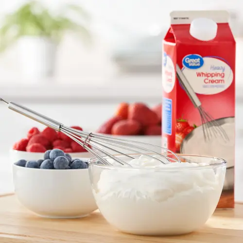 Great Value Heavy Whipping Cream, 32 oz Carton, Refrigerated thumbnail 2