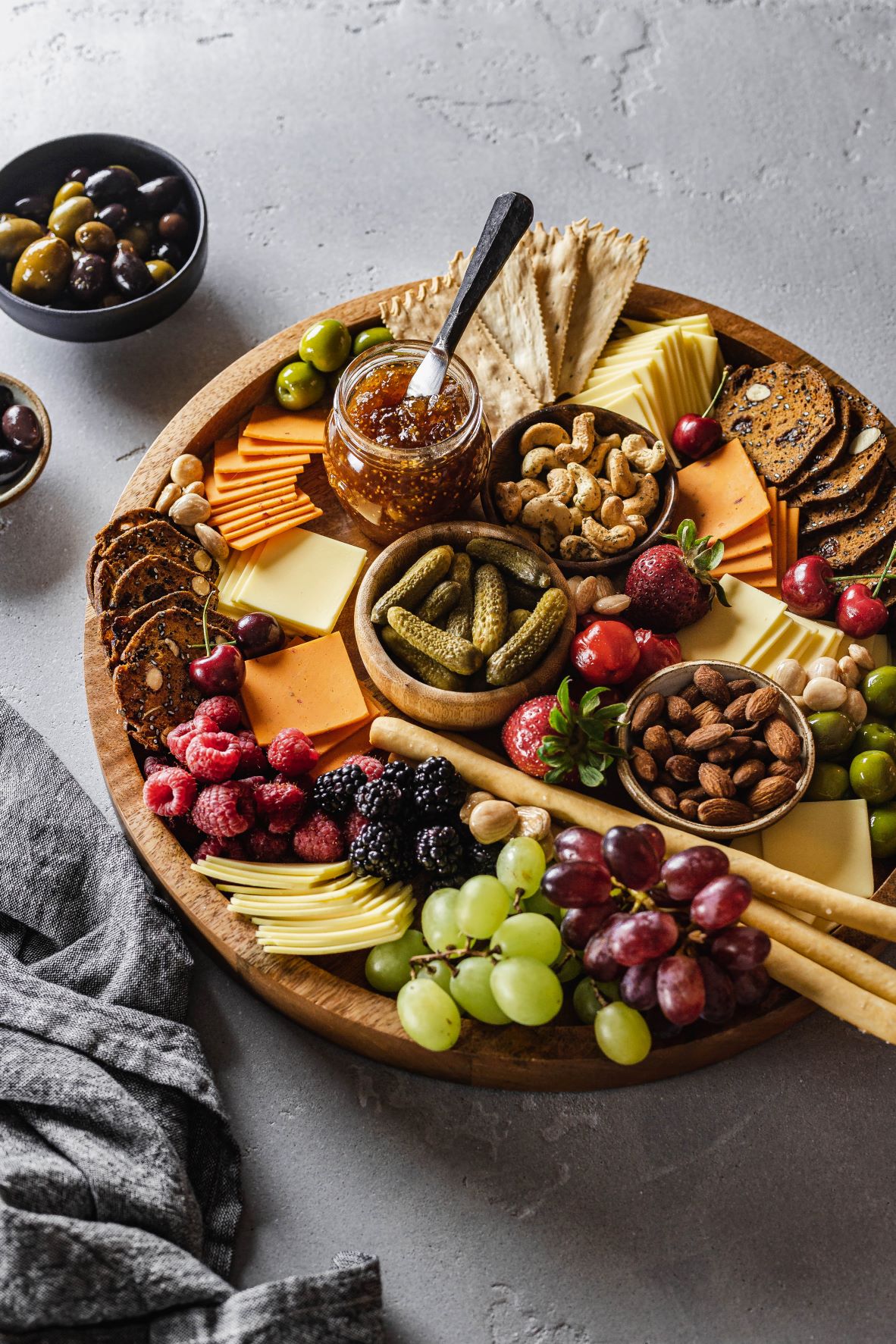 Field Roast Chao Creamery Vegan Slices, Creamy Original  7 oz thumbnail 2