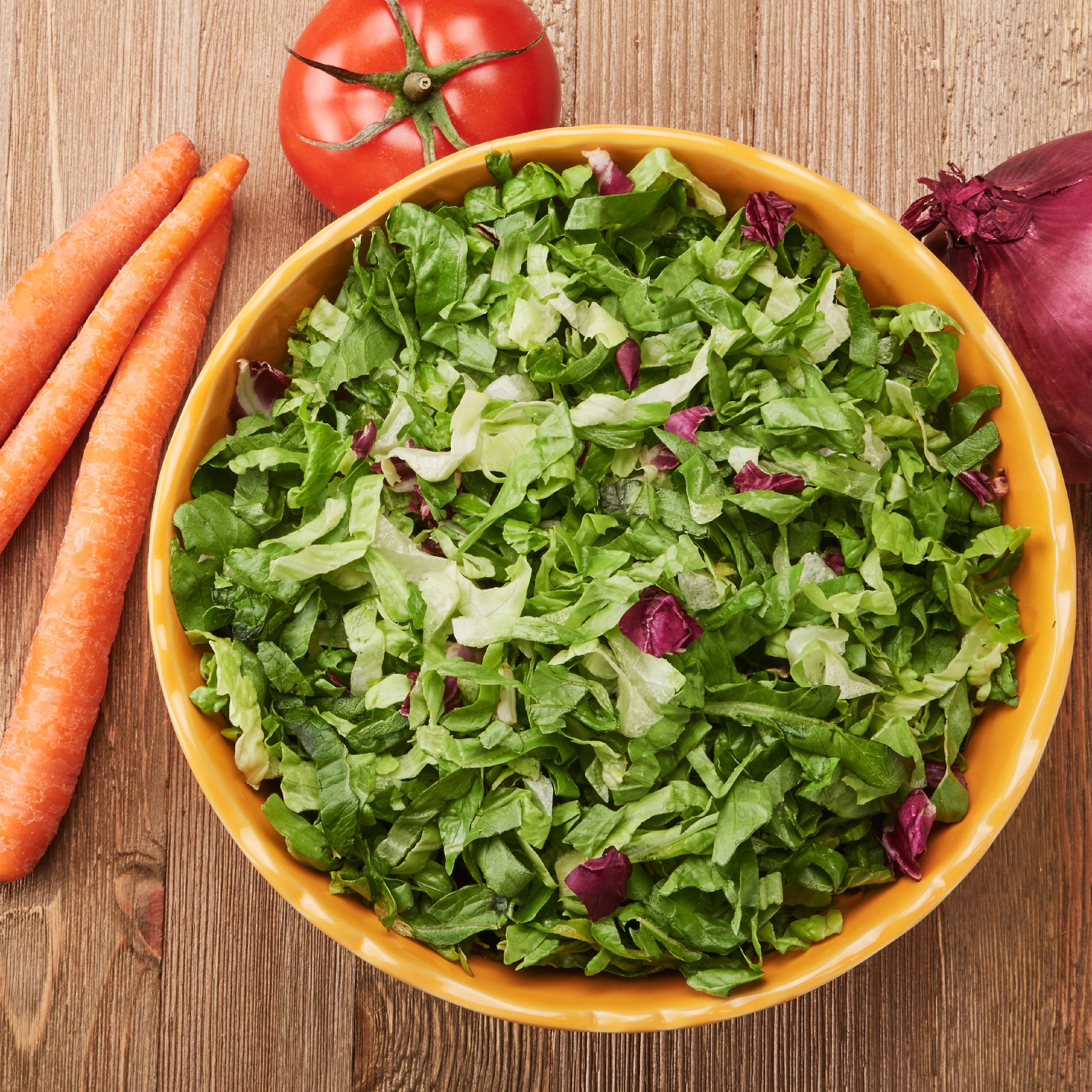 Marketside Chopped Romaine Lettuce Mix, 9 oz Bag, Fresh thumbnail 3