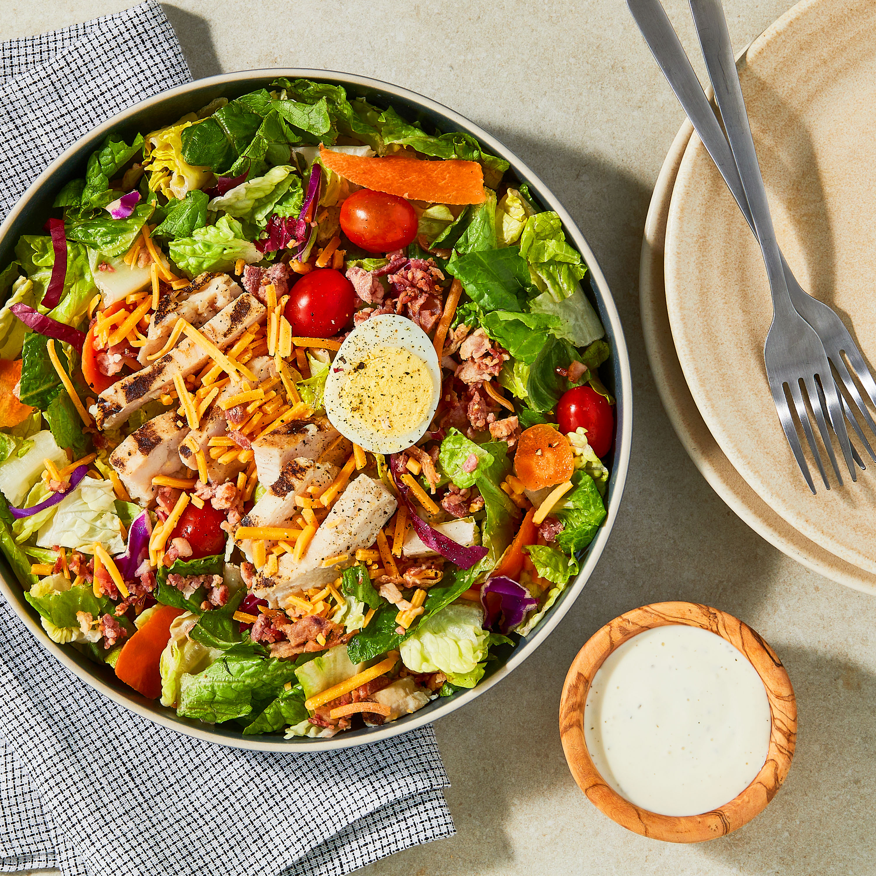 Marketside Ranch Cobb Salad with Chicken & Bacon, 12 oz Bowl (Fresh) thumbnail 2