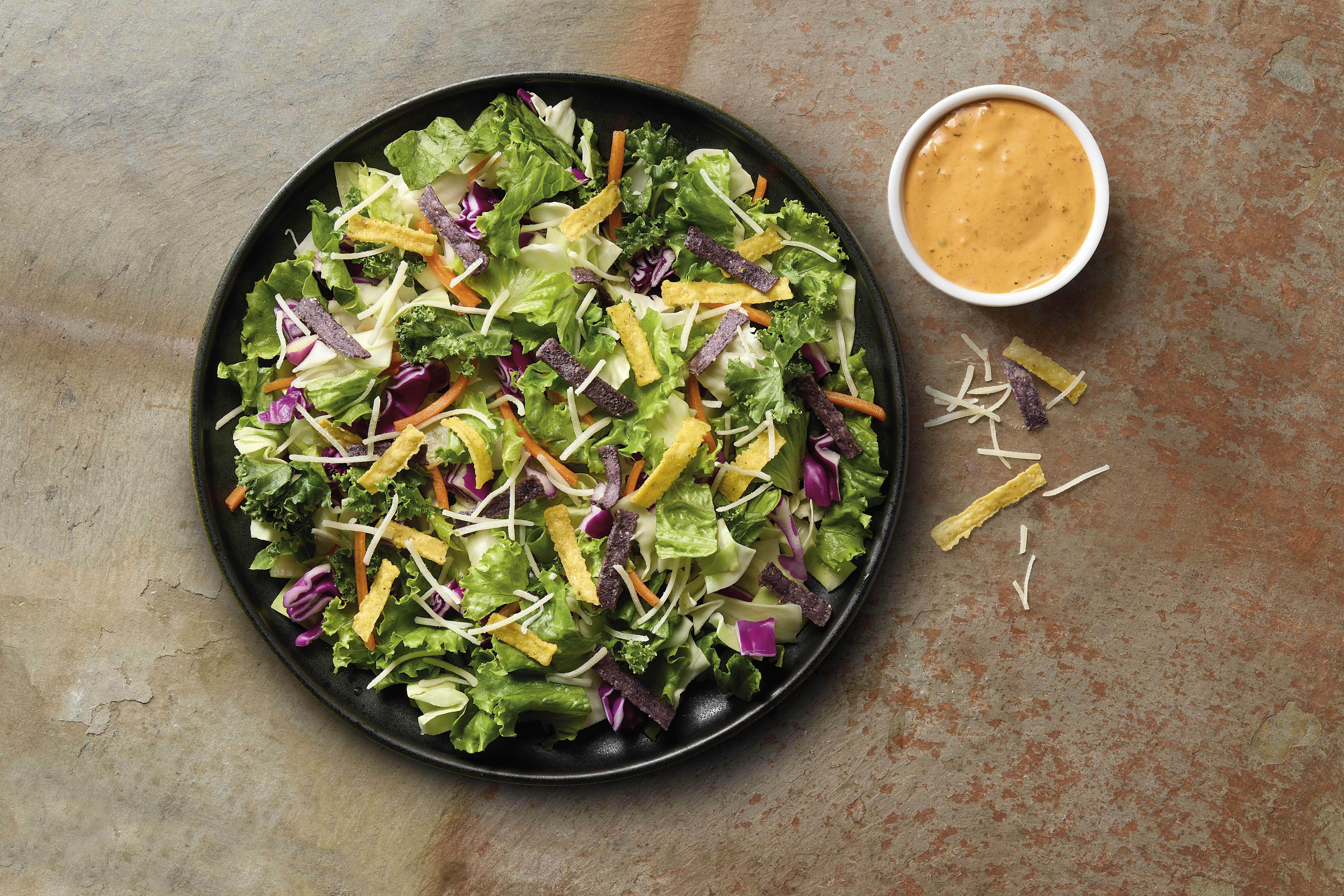 Marketside Southwest Chopped Salad Kit, 10.3 oz Bag, Fresh thumbnail 4