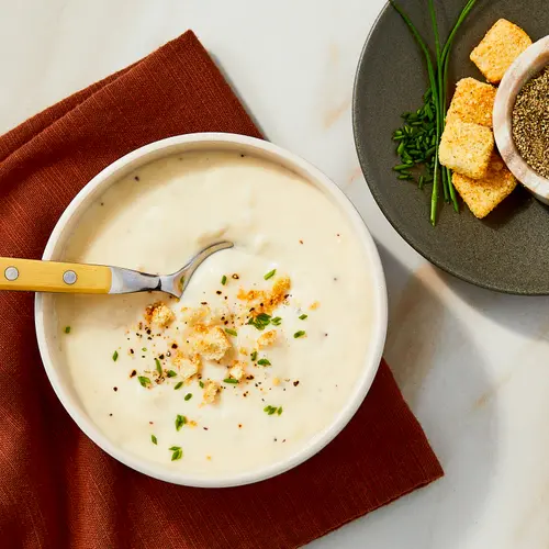 Marketside Creamy Cauliflower Parmesan Soup, Fresh Deli Soup, 16 oz Cup thumbnail 3