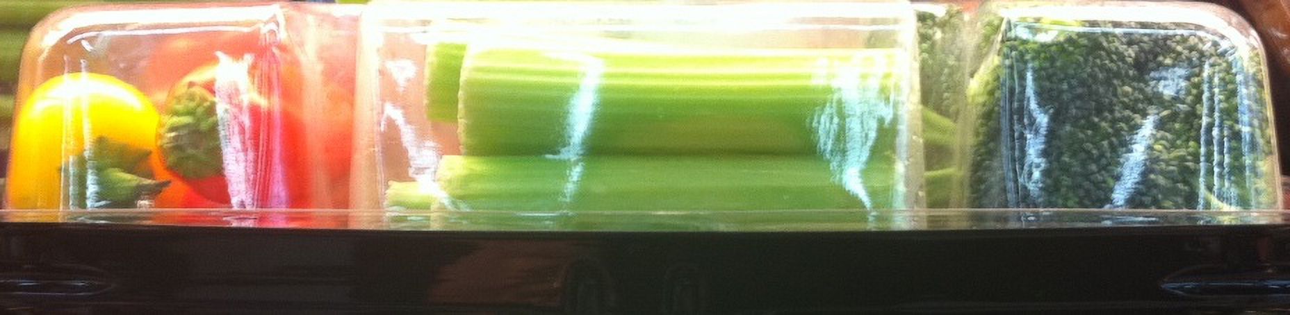 Marketside Vegetable Tray with Buttermilk Ranch Dip, 40 oz thumbnail 2