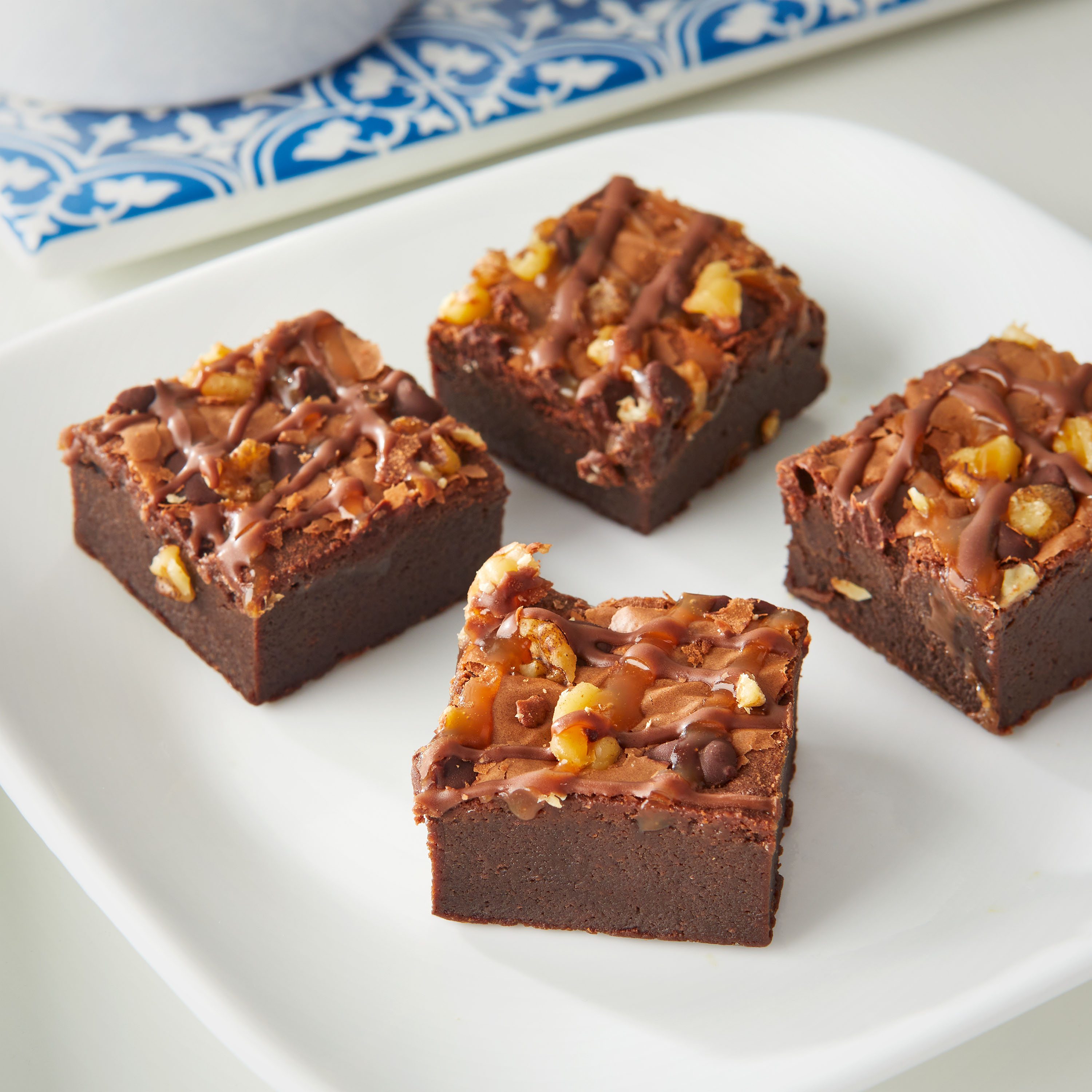 Marketside Bite Sized Turtle Brownies, 14.1 oz (Shelf Stable) thumbnail 2