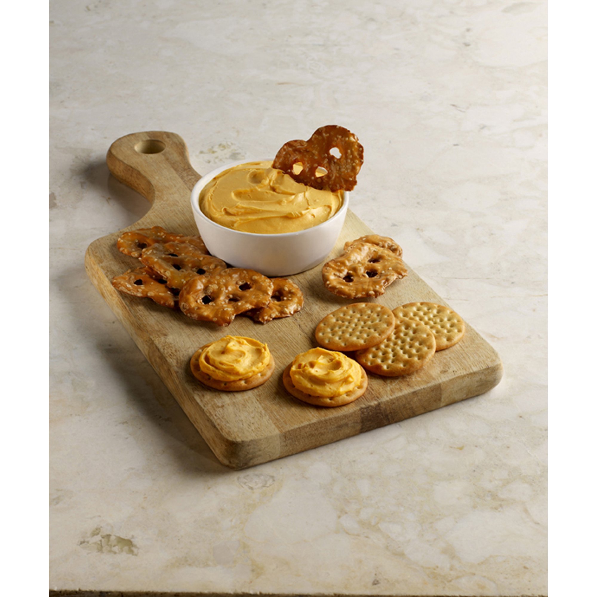 President Pub Cheese Sharp Cheddar Cheese Spread, 8 oz (Refrigerated) thumbnail 4