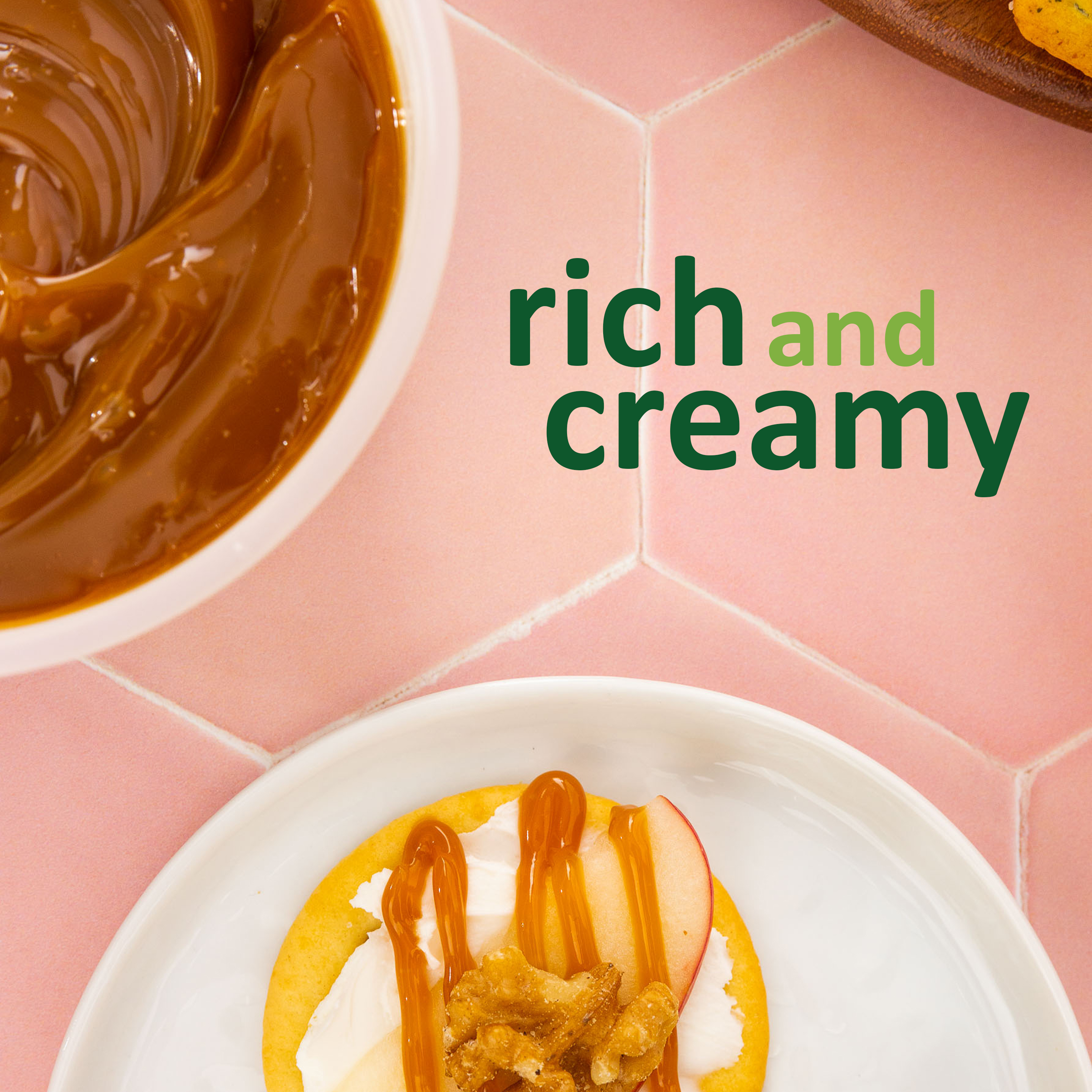 Marzetti Light Classic Caramel Dip, 13.5 oz Tub thumbnail 2