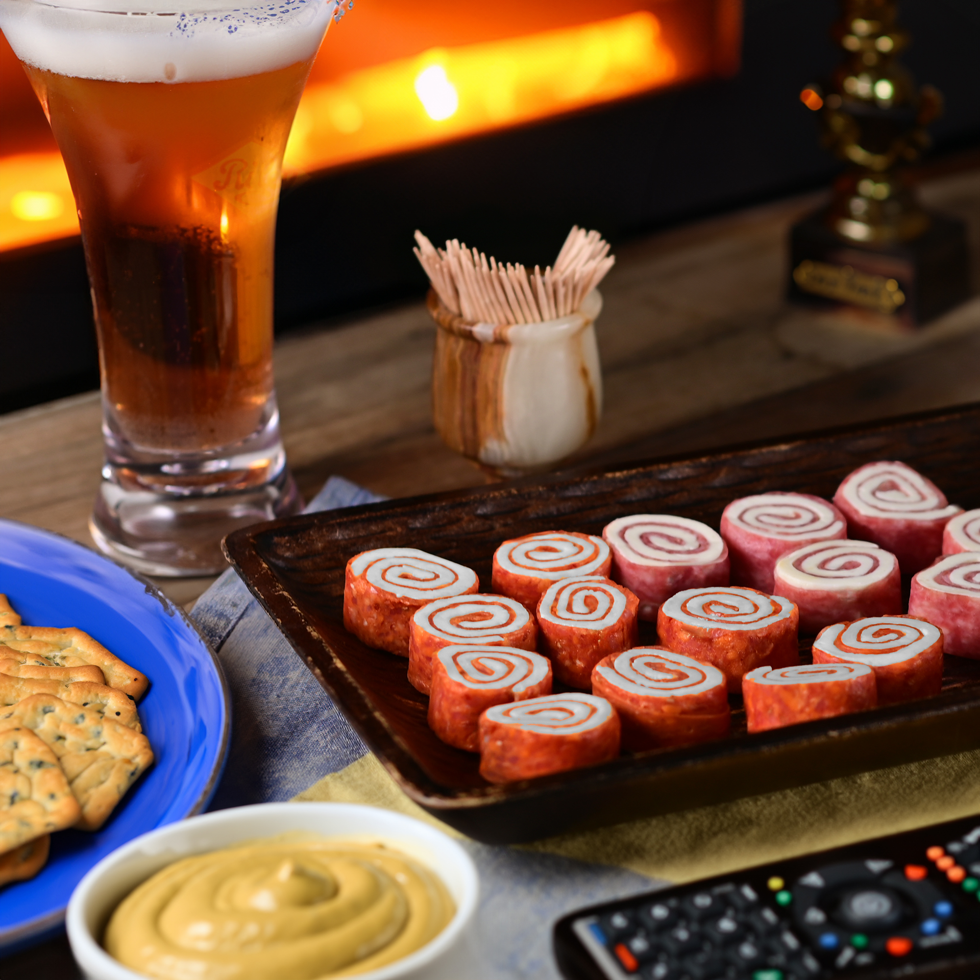 Formaggio Cheese Charcuterie Bites, Pepperoni & Hard Salami 8 oz thumbnail 3